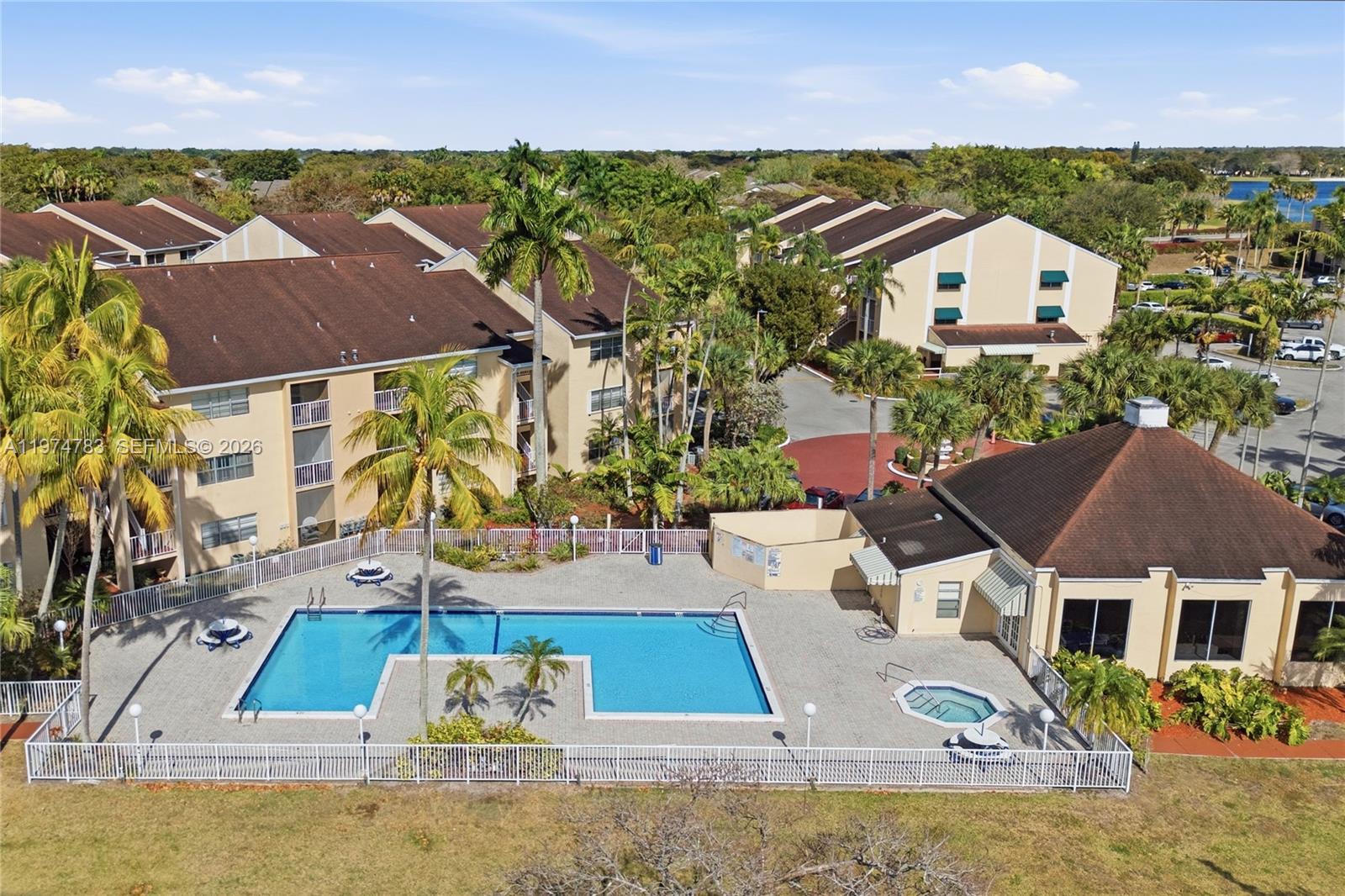 HAMMOCKS TRAILS CONDO - Residential