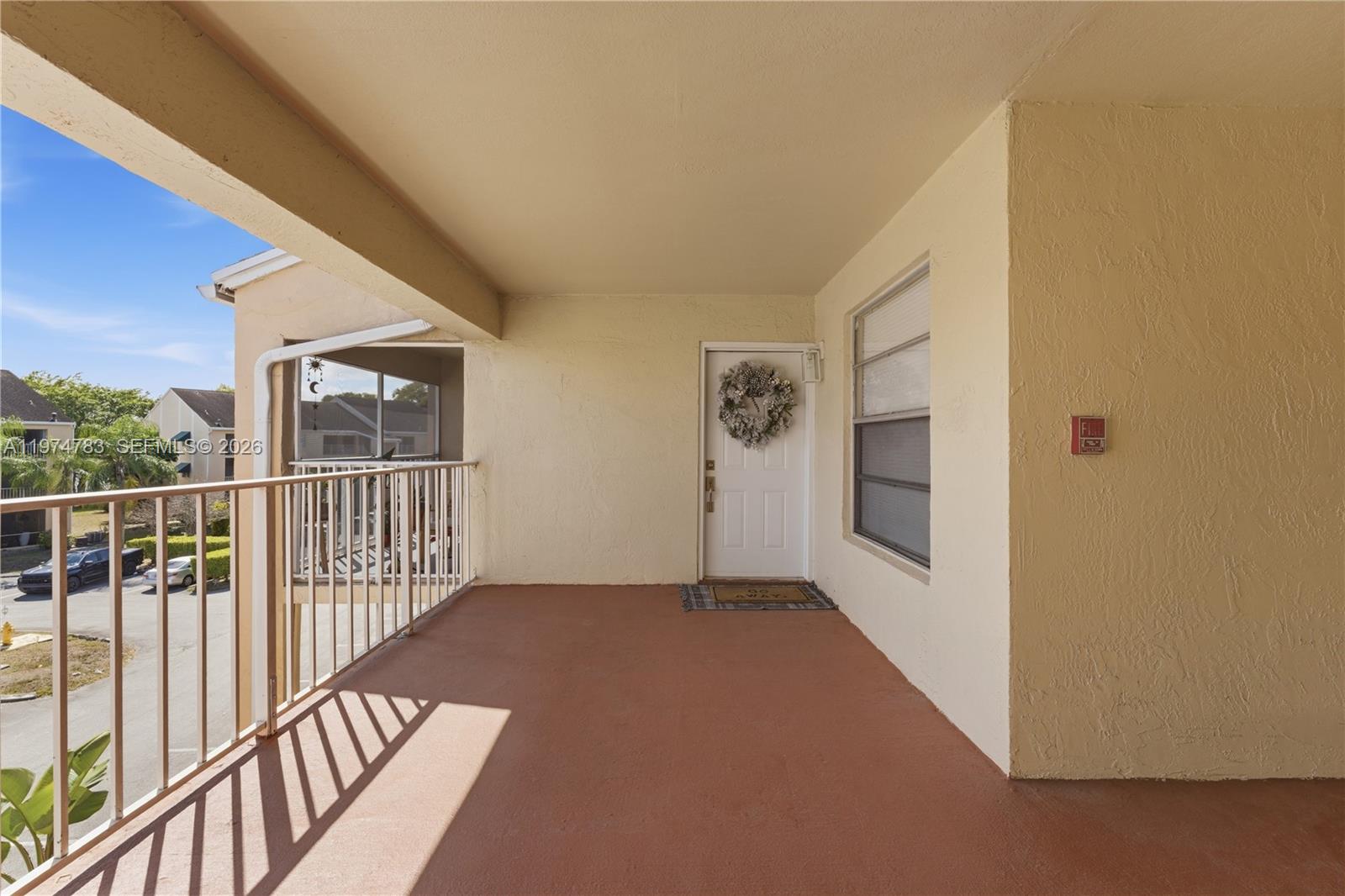 HAMMOCKS TRAILS CONDO - Residential