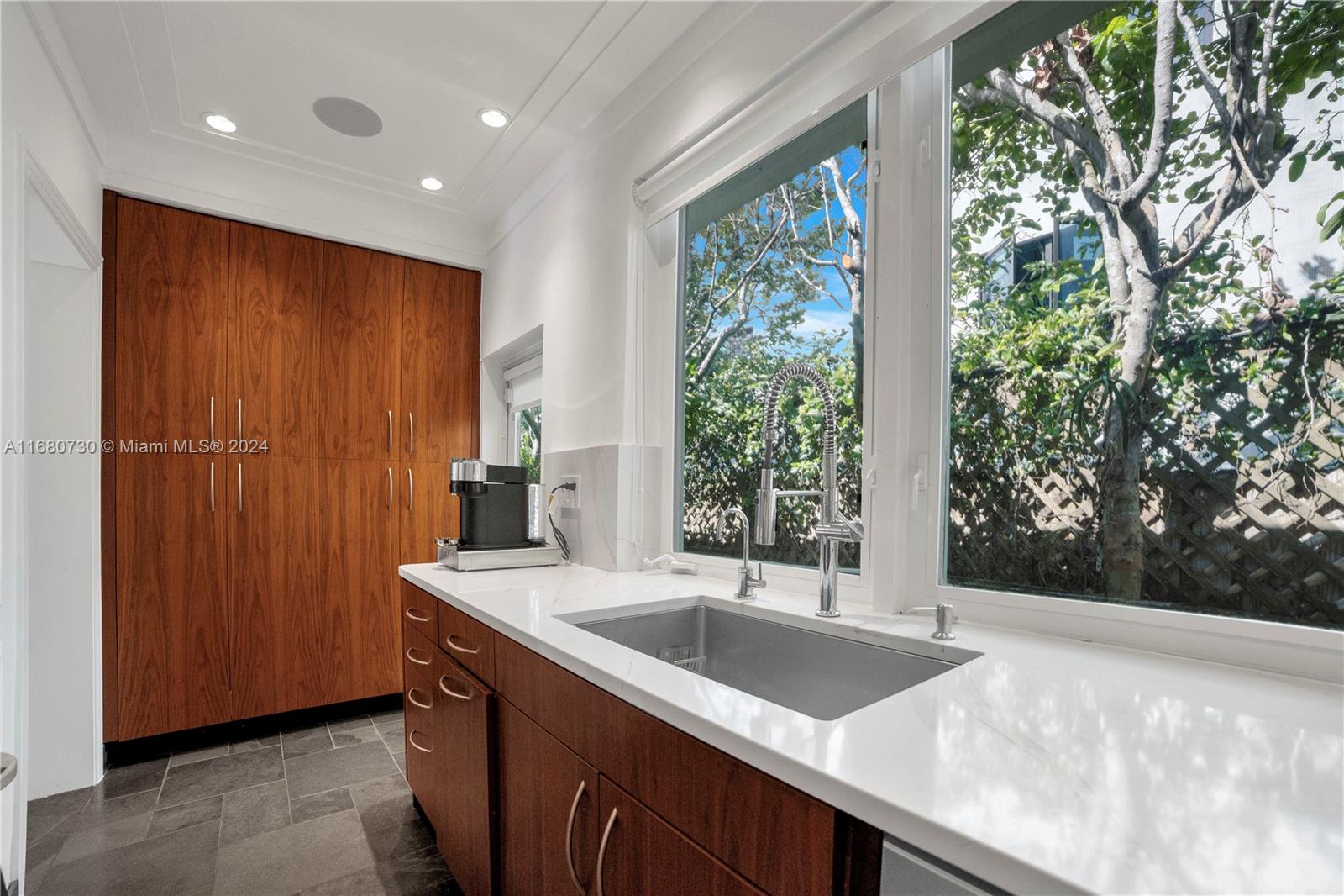 NAUTILUS EXTENSION - Residential