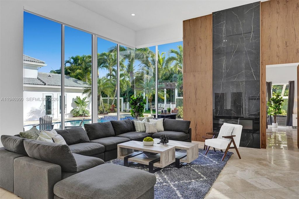 Photo of 11400 NW 7th St, Plantation, FL 33325 (MLS # A11946990)