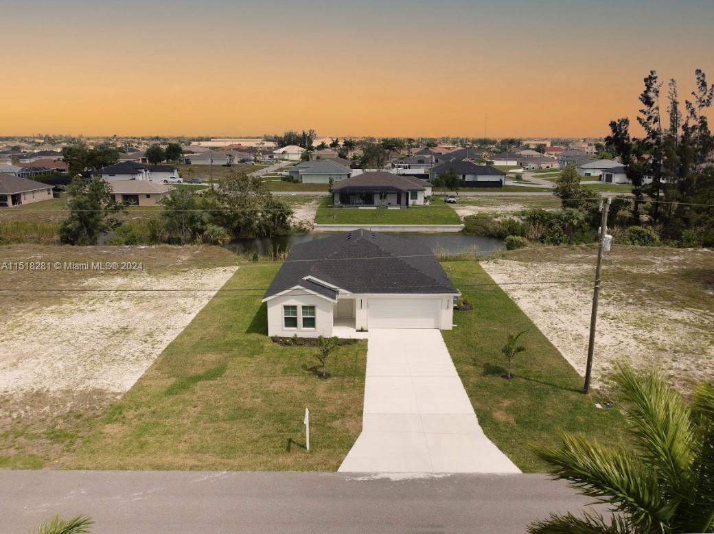 1437 Nw 2nd St, Cape Coral, Lee County, Florida - 3 Bedrooms  
2 Bathrooms - 