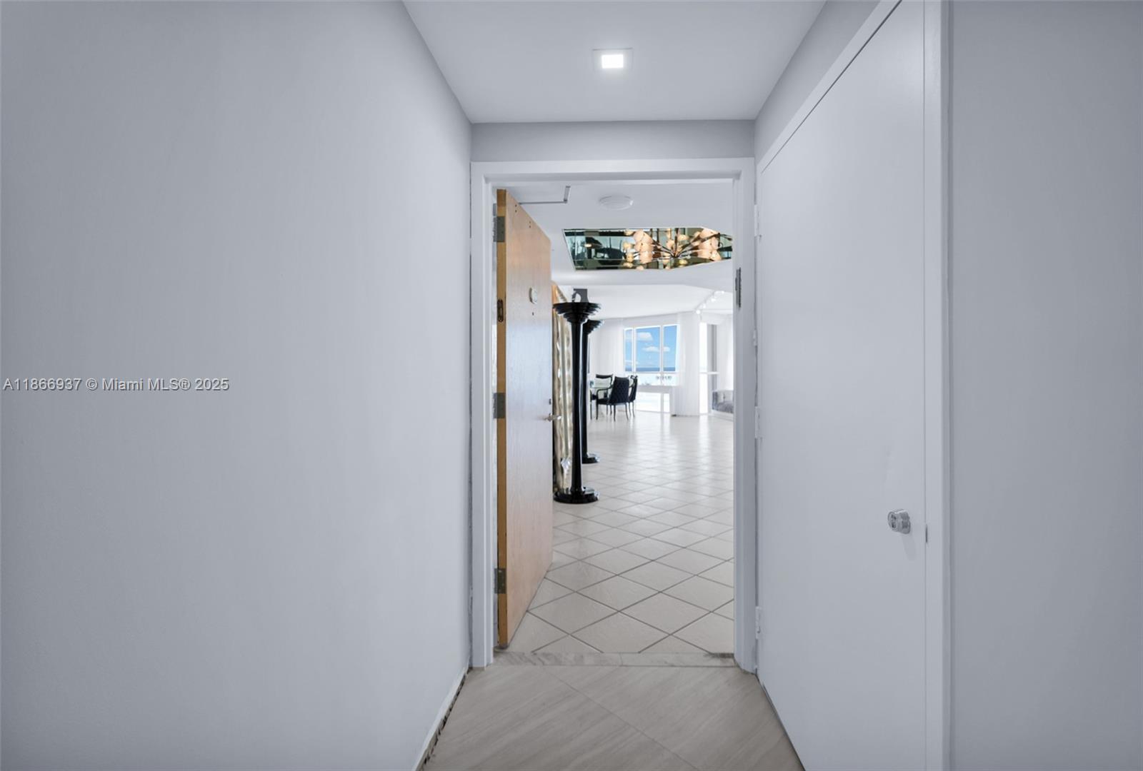 OCEANIA III CONDO - Residential