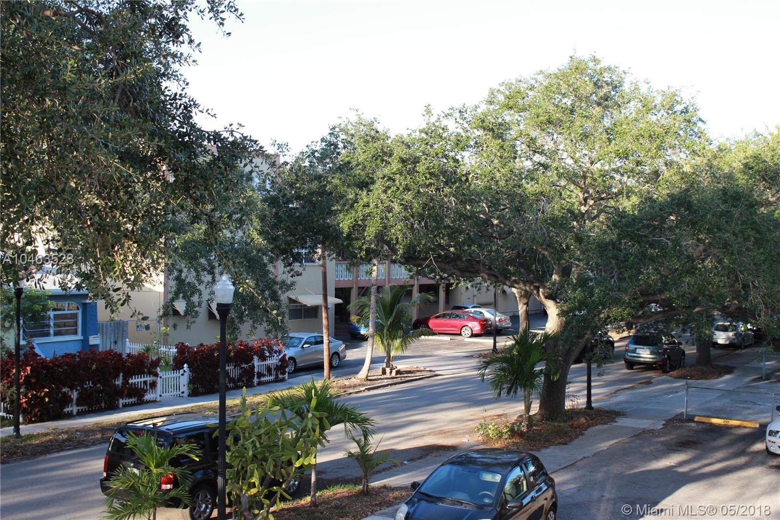 HAMPTON COURT CONDO - Residential Lease