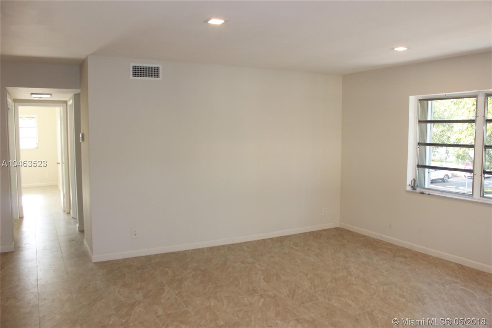 HAMPTON COURT CONDO - Residential Lease