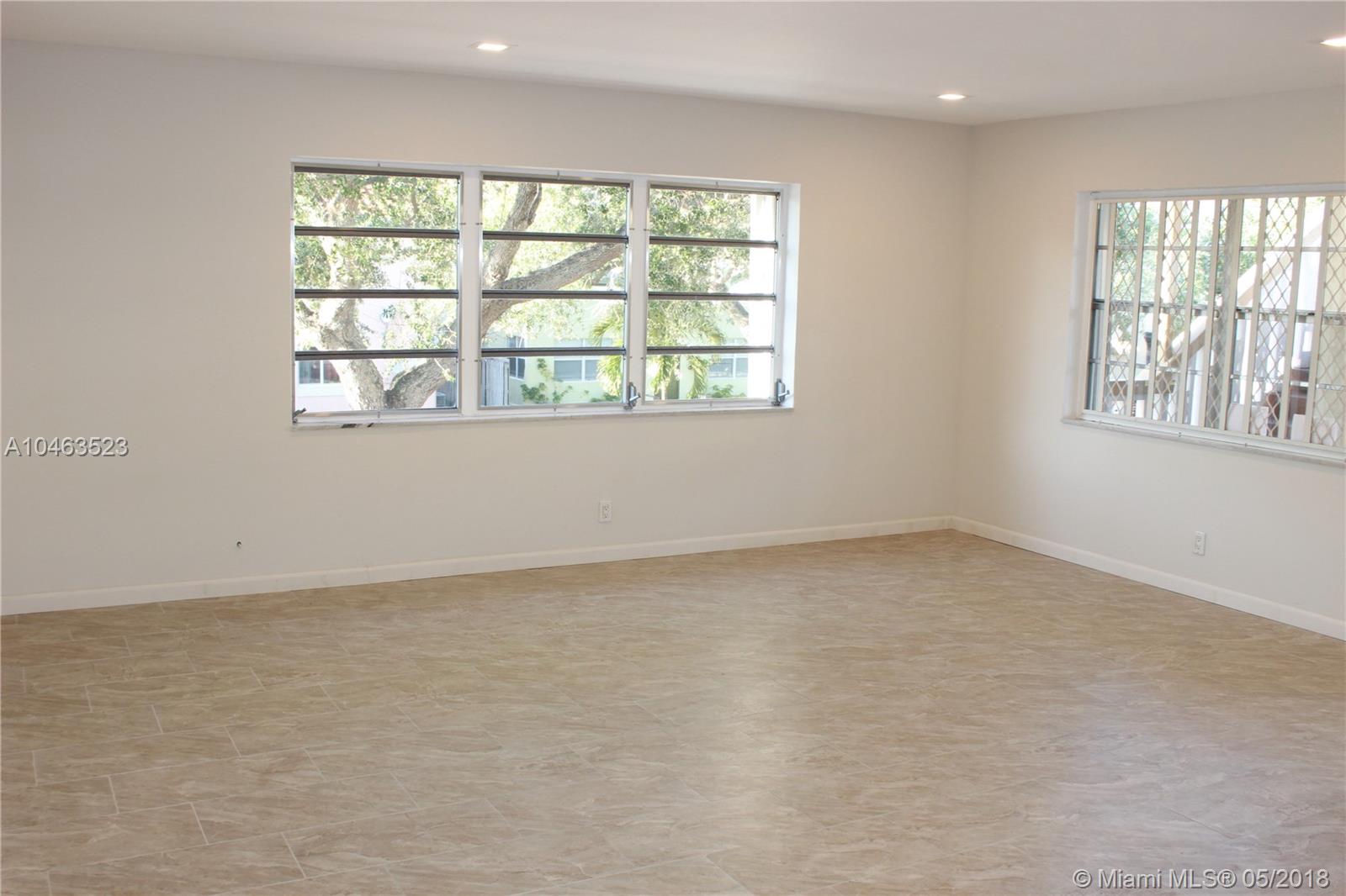 HAMPTON COURT CONDO - Residential Lease