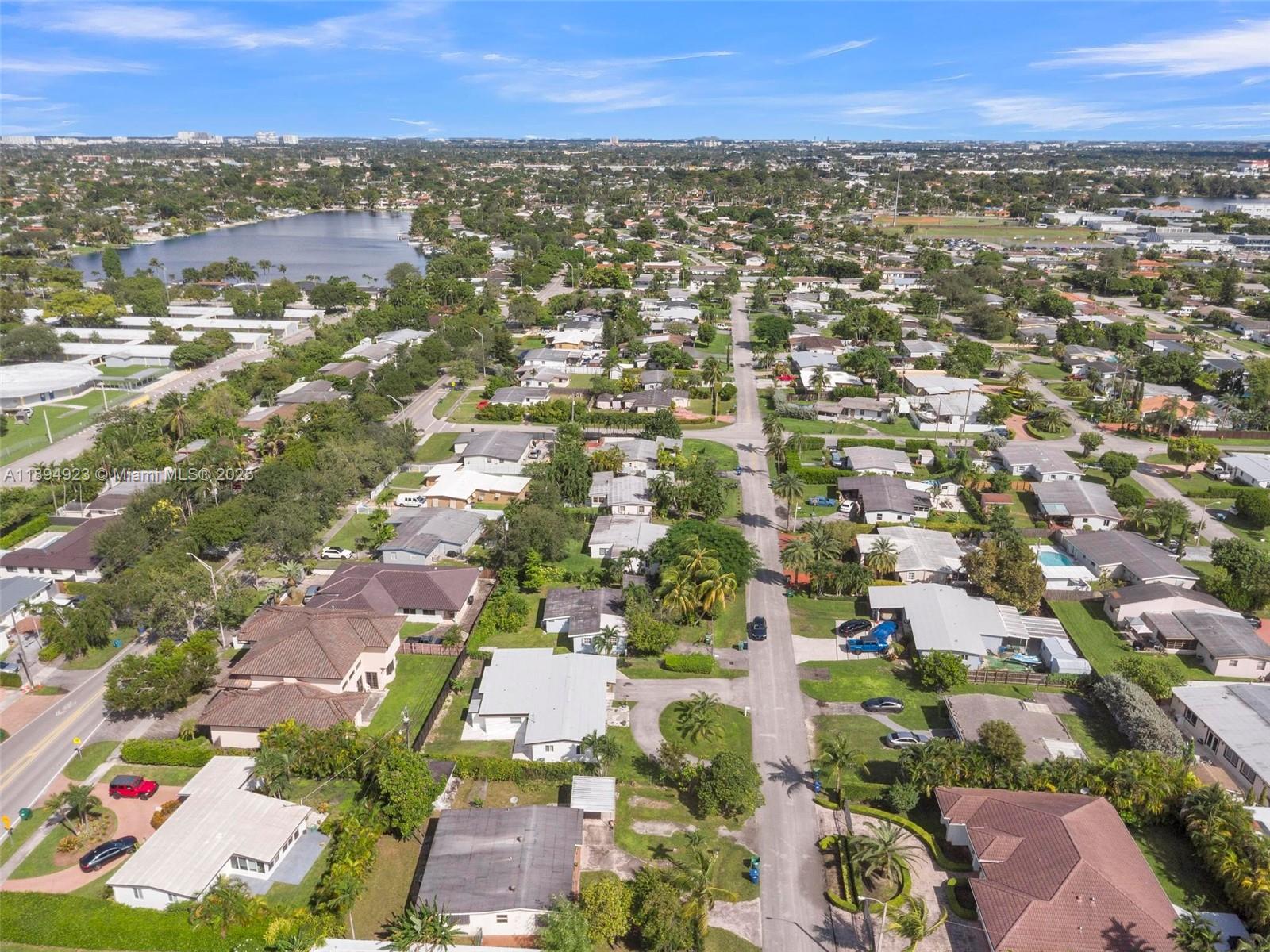 TROPICAL GARDENS ESTATES - Residential Lease