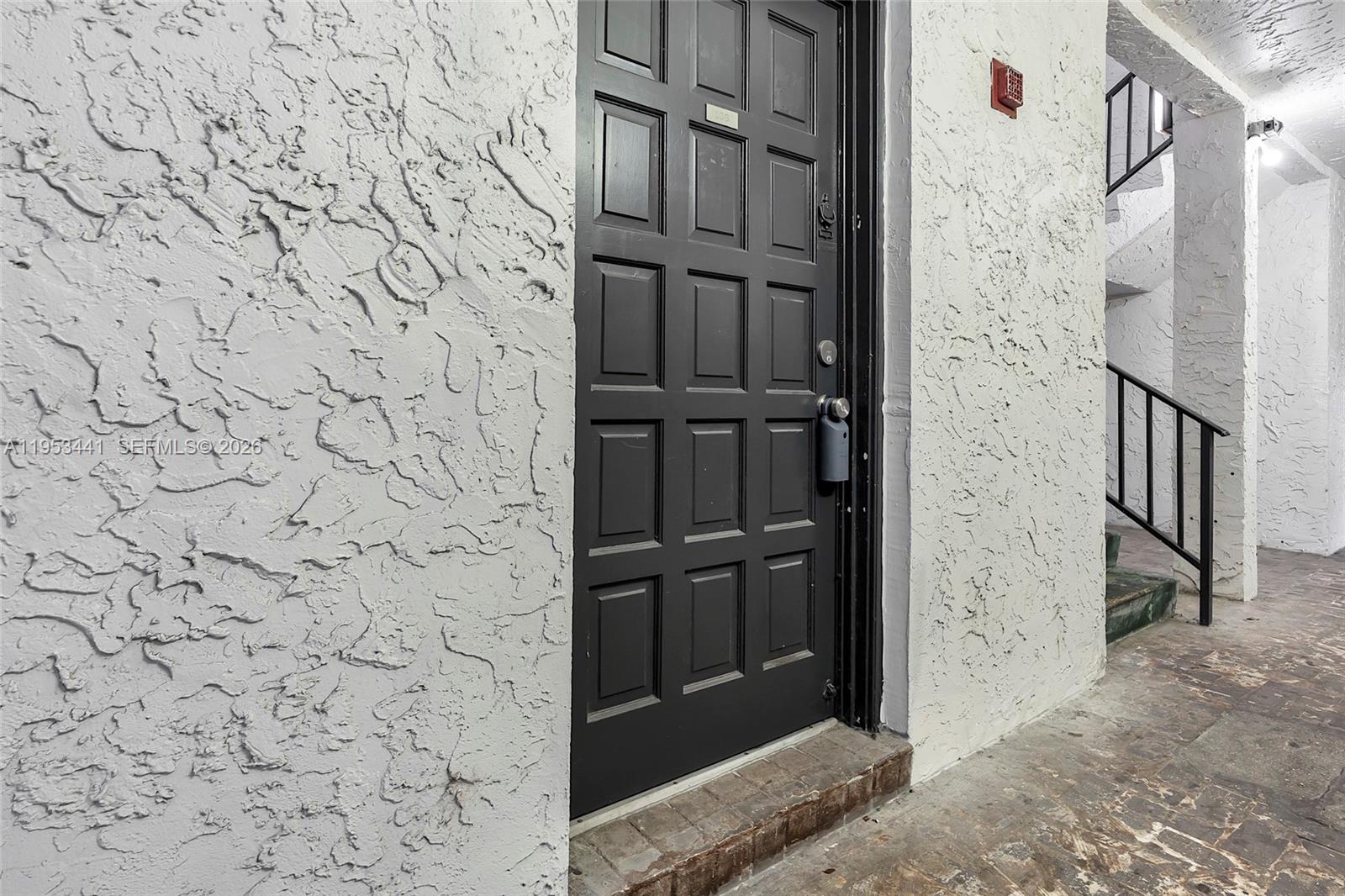 3300 Spanish Moss Ter 106