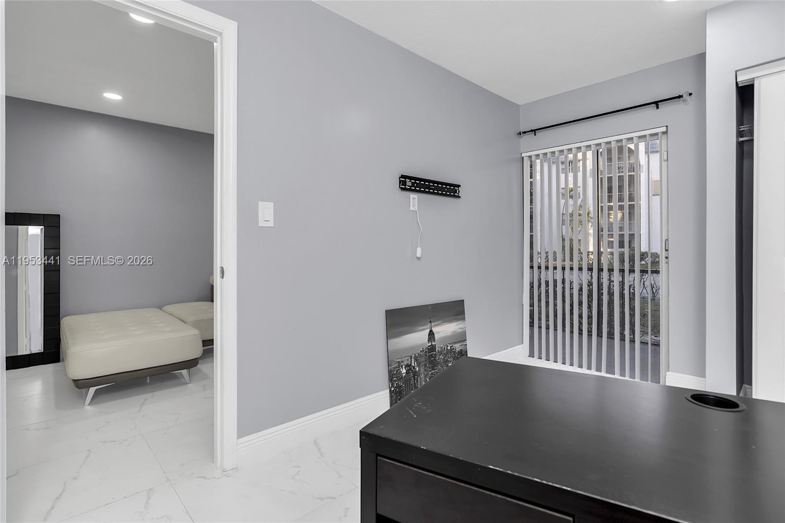 GARDEN LAKES OF INVERRARY - Residential