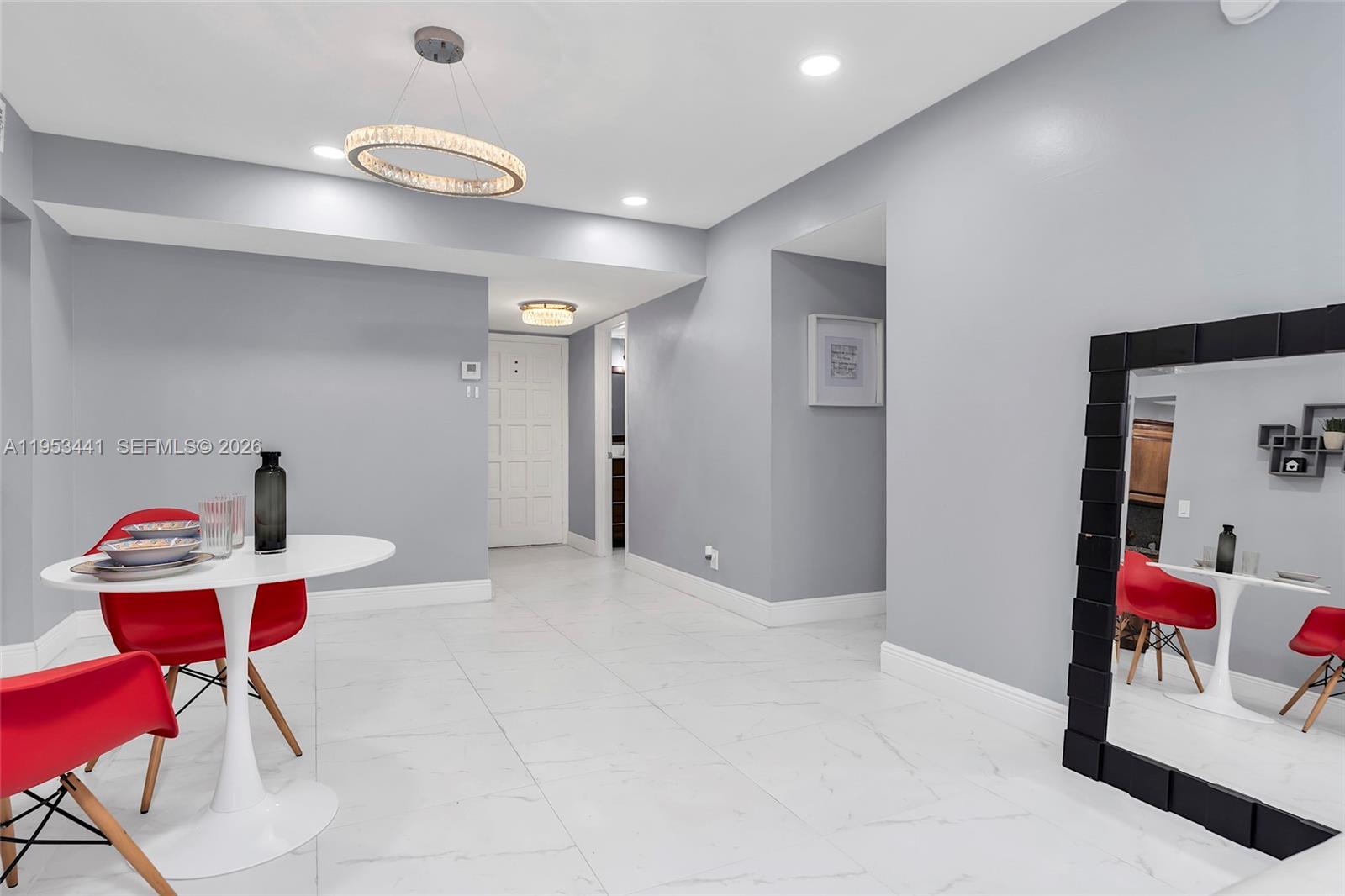 GARDEN LAKES OF INVERRARY - Residential