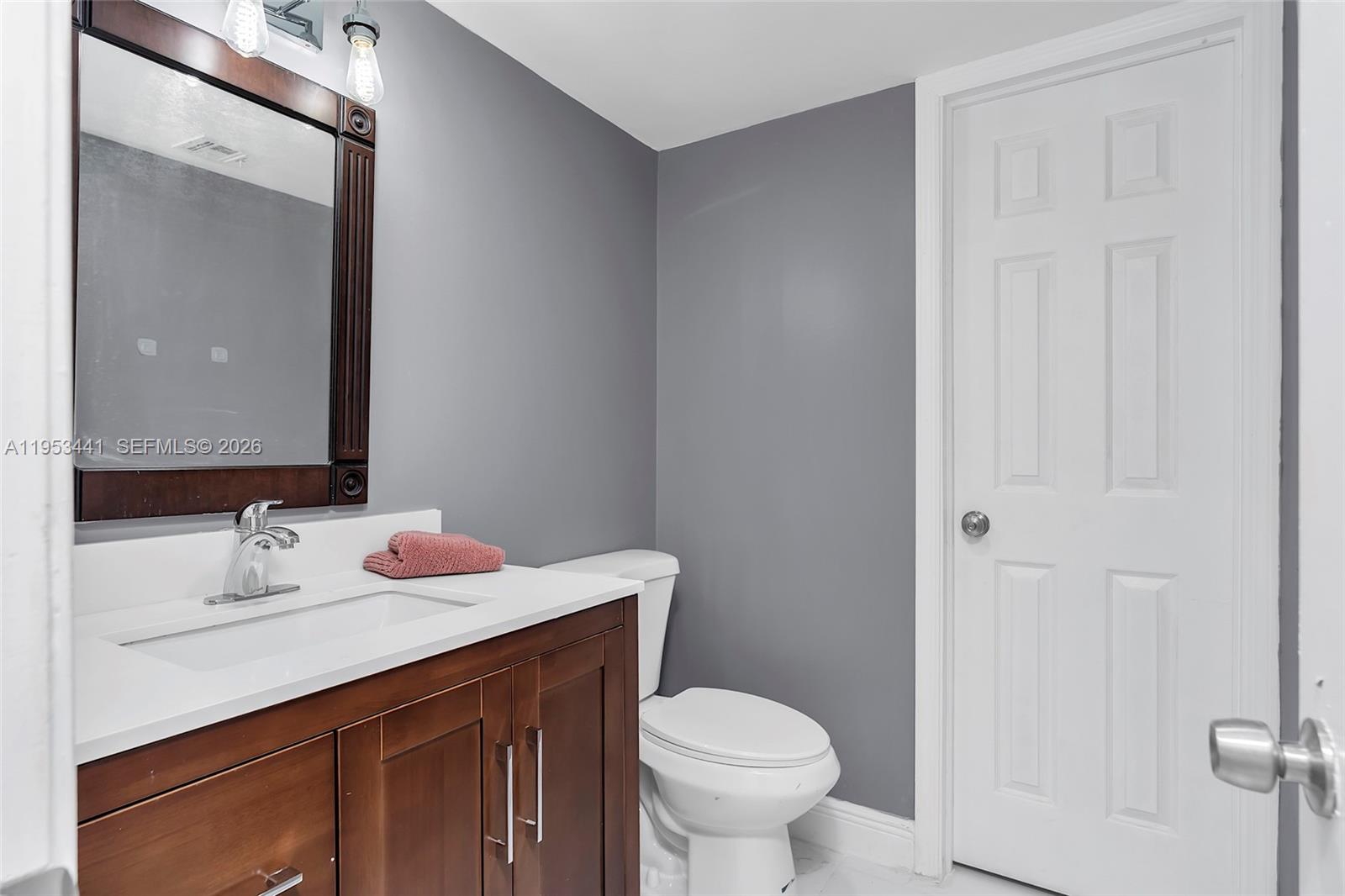 GARDEN LAKES OF INVERRARY - Residential