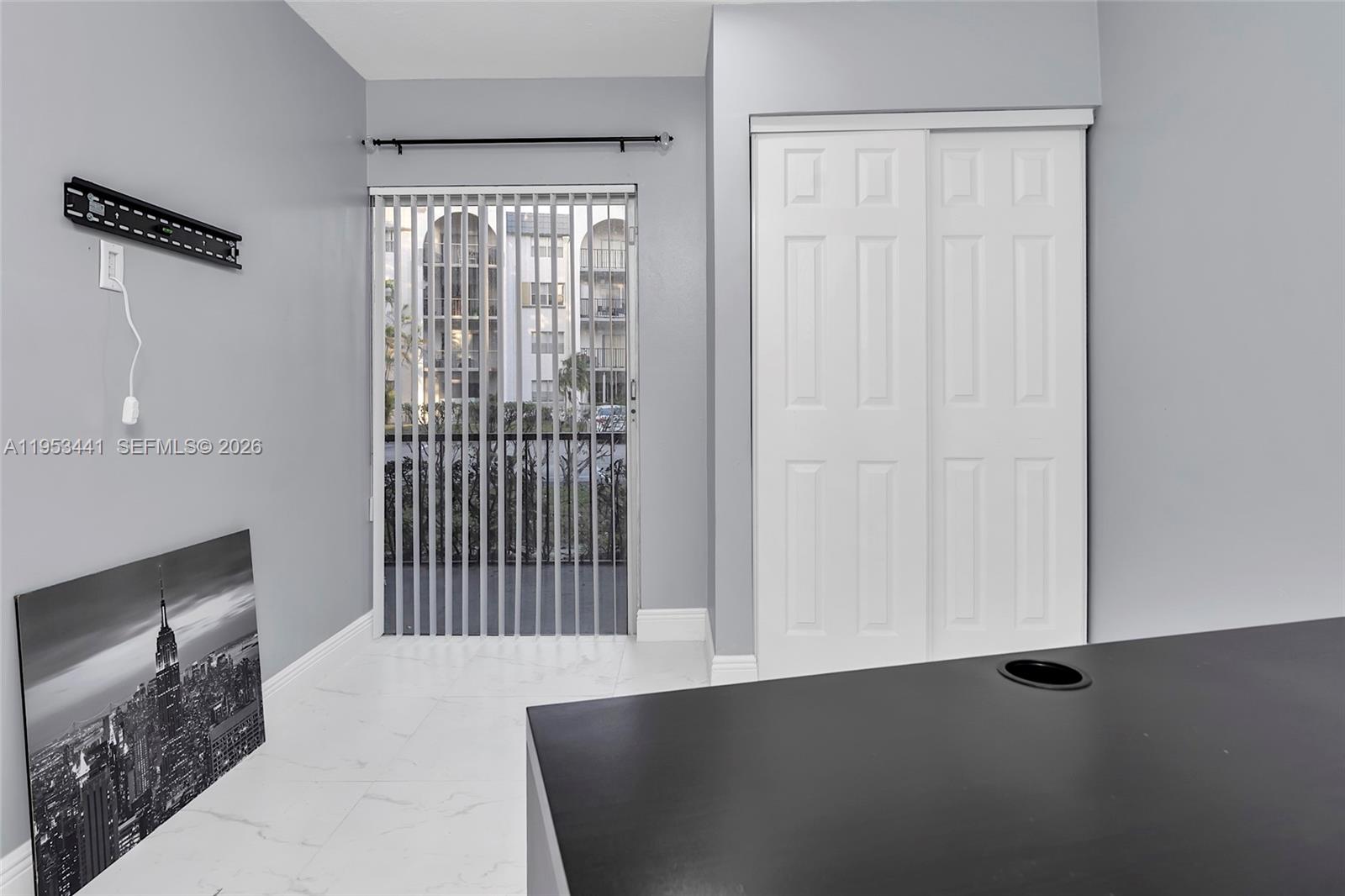 GARDEN LAKES OF INVERRARY - Residential