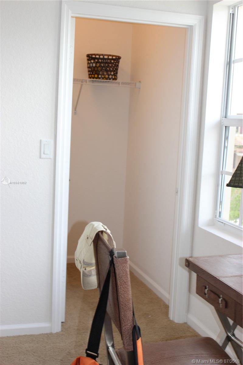 VENTANAS AT HOMESTEAD - Residential