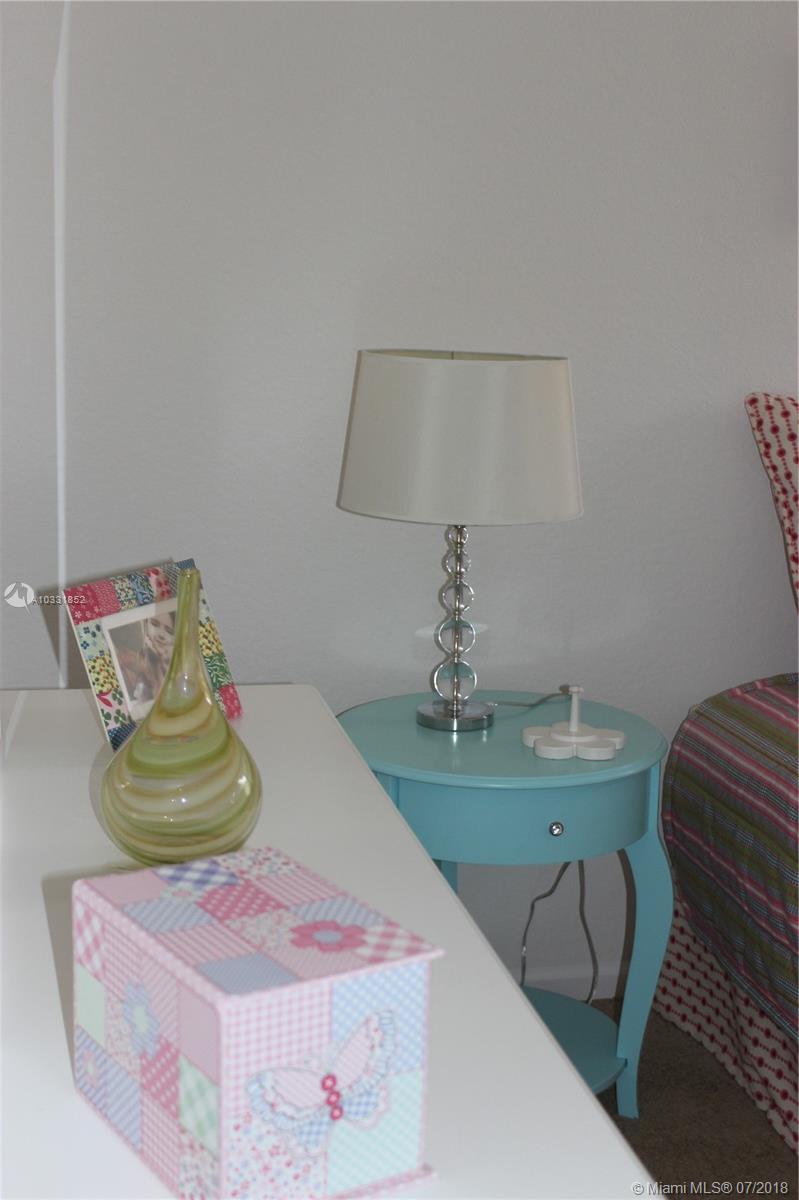 VENTANAS AT HOMESTEAD - Residential