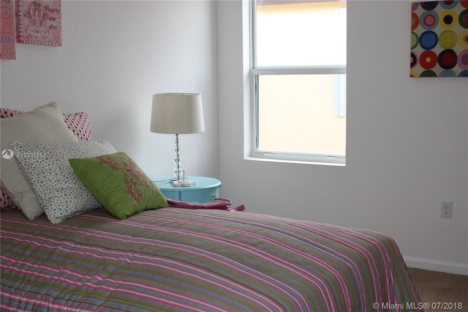 VENTANAS AT HOMESTEAD - Residential