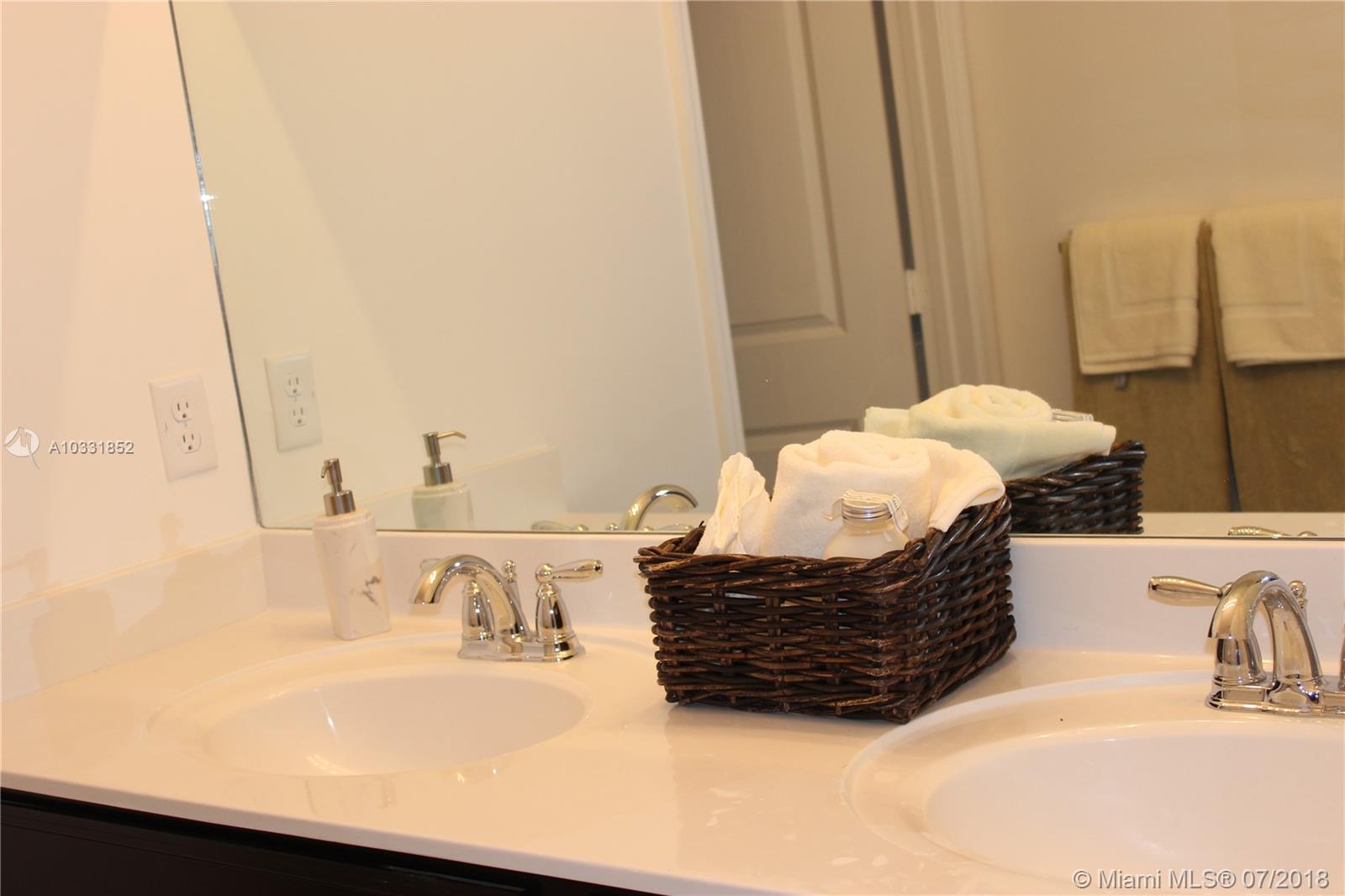 VENTANAS AT HOMESTEAD - Residential