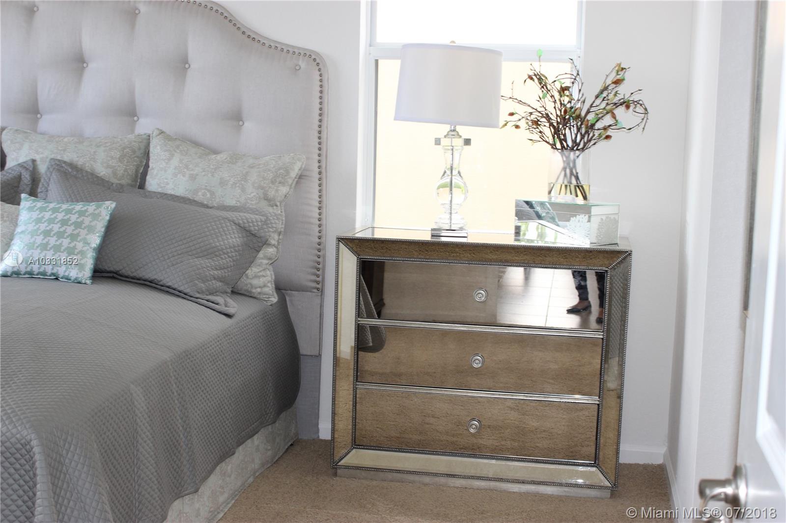 VENTANAS AT HOMESTEAD - Residential