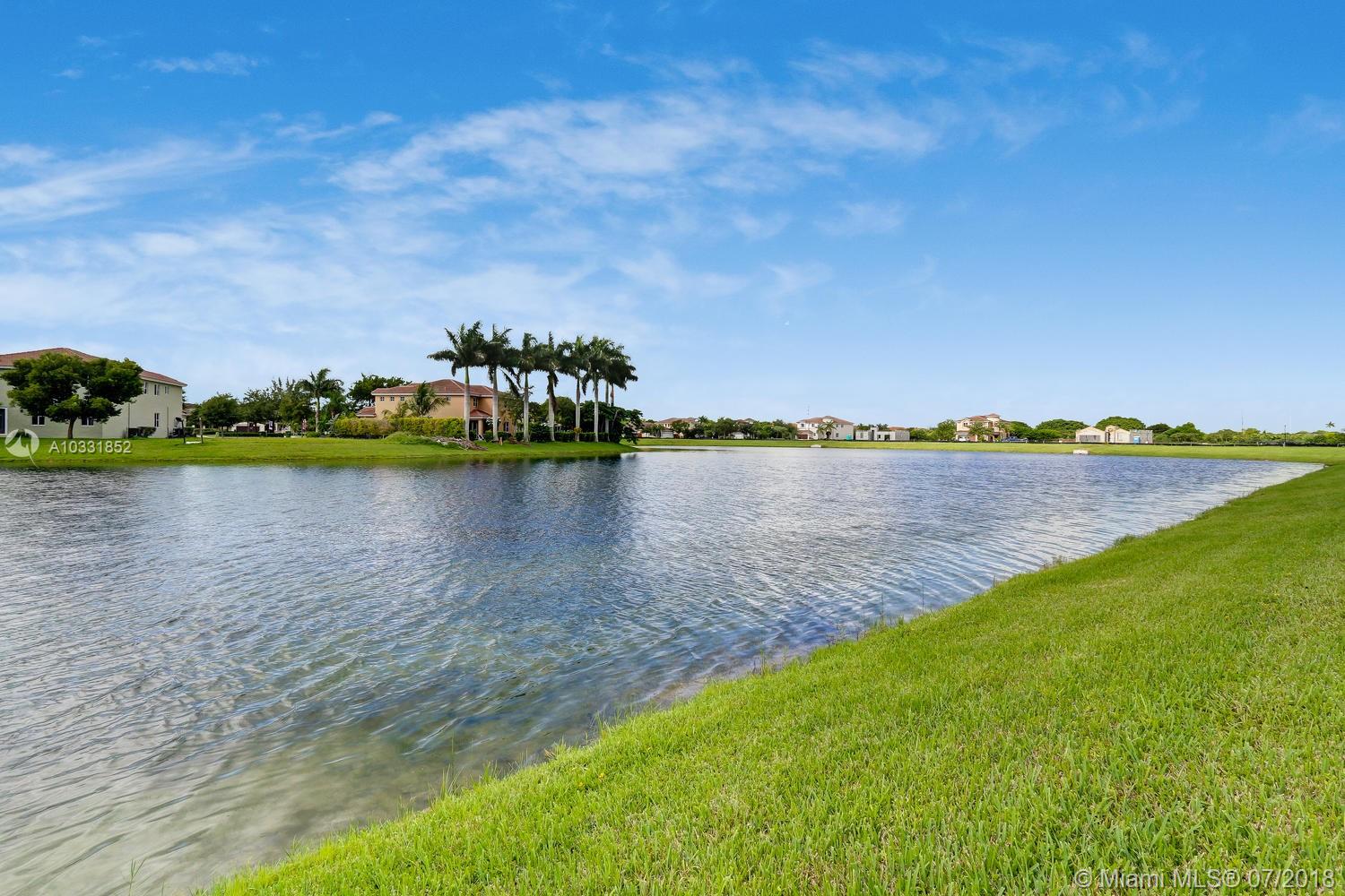 VENTANAS AT HOMESTEAD - Residential
