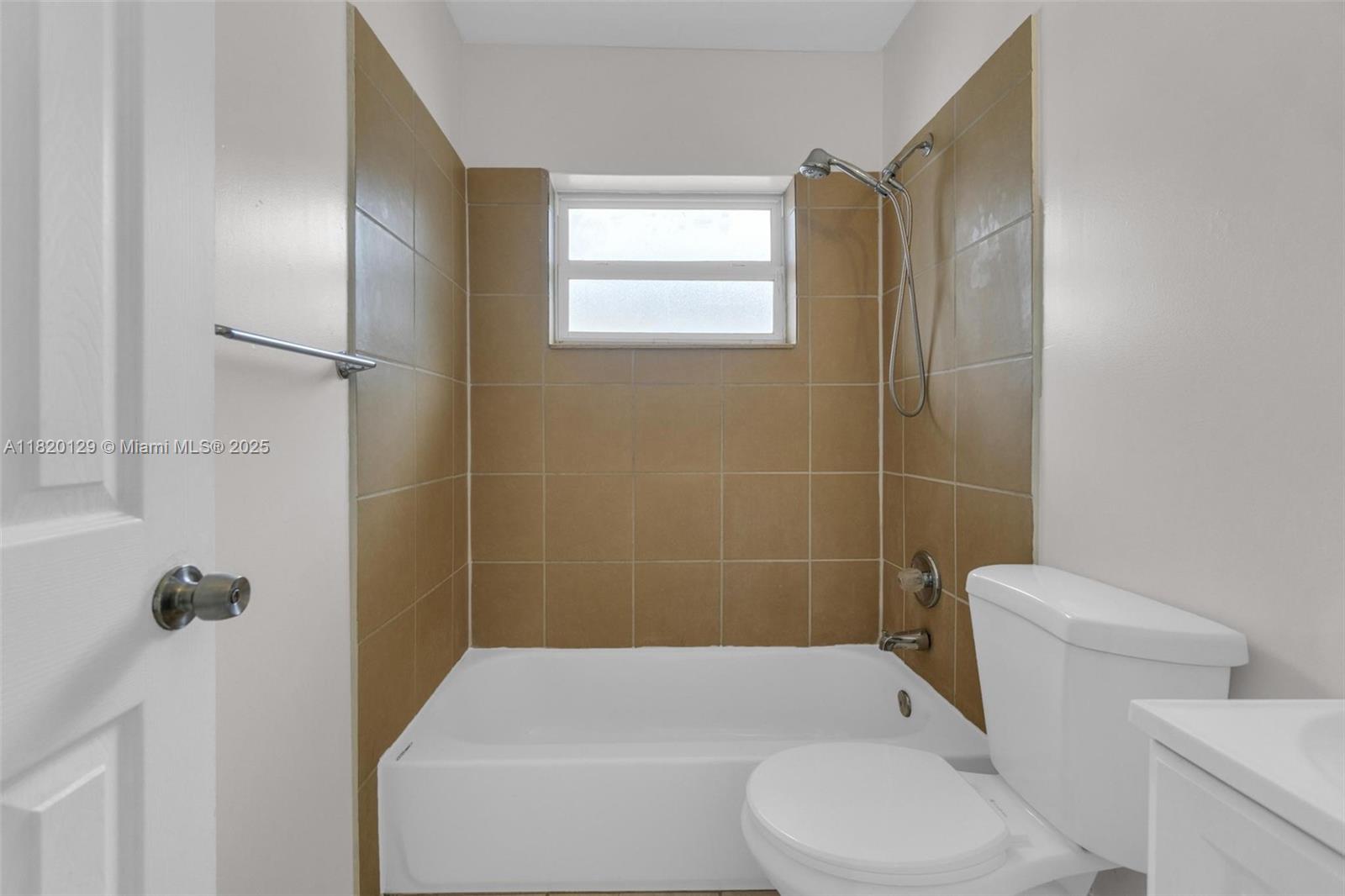 WASHINGTON PARK FOURTH AD - Residential Lease