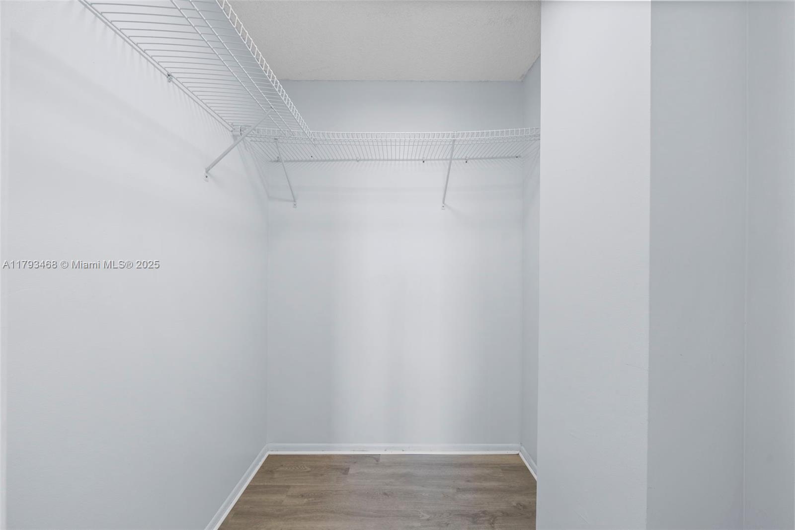 DESOTO PARK CONDO - Residential Lease