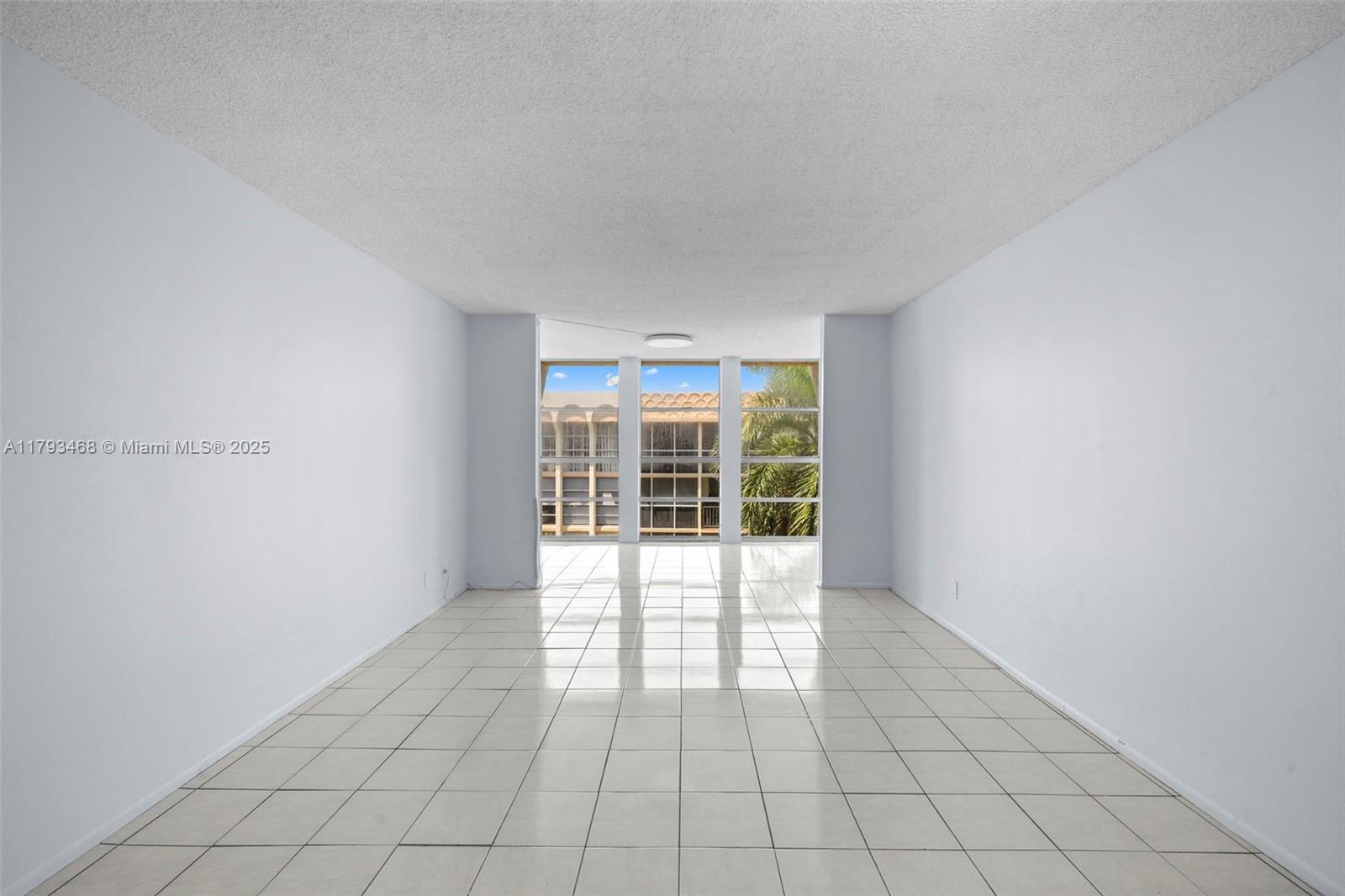 DESOTO PARK CONDO - Residential Lease