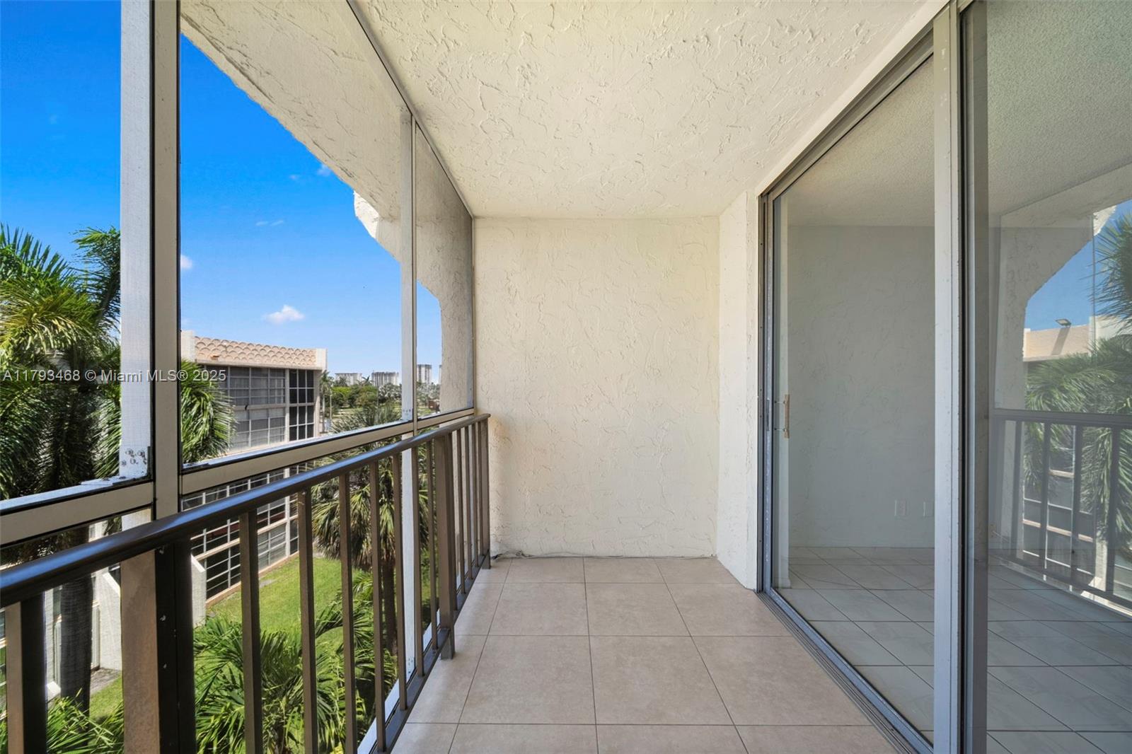 DESOTO PARK CONDO - Residential Lease