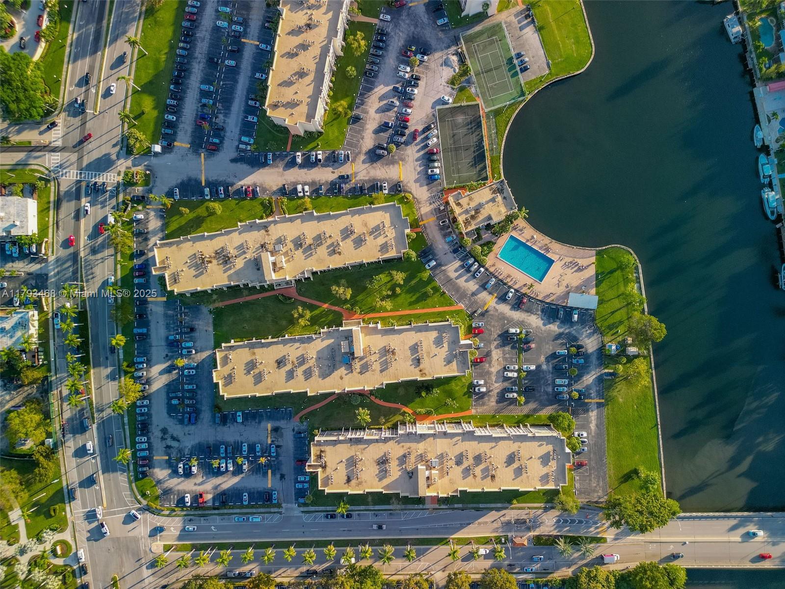 DESOTO PARK CONDO - Residential Lease