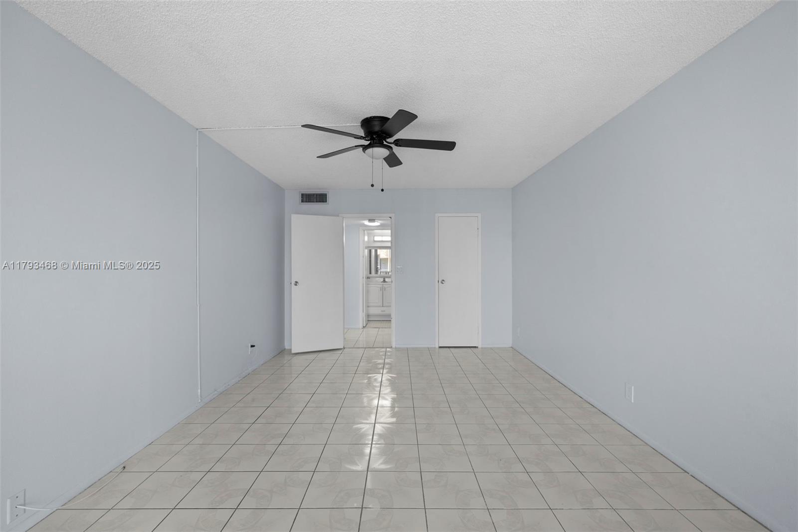 DESOTO PARK CONDO - Residential Lease
