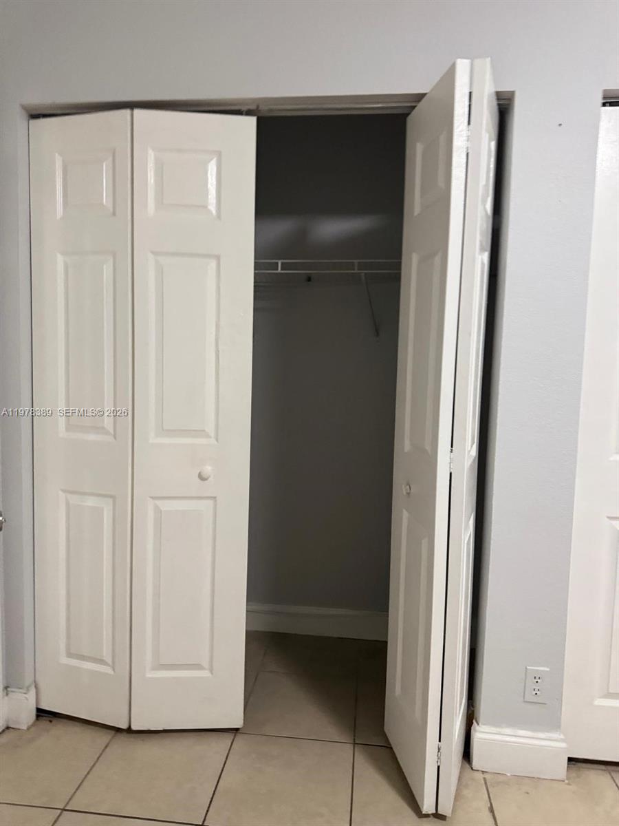 SUNDANCE AT PLANTATION CO - Residential Lease