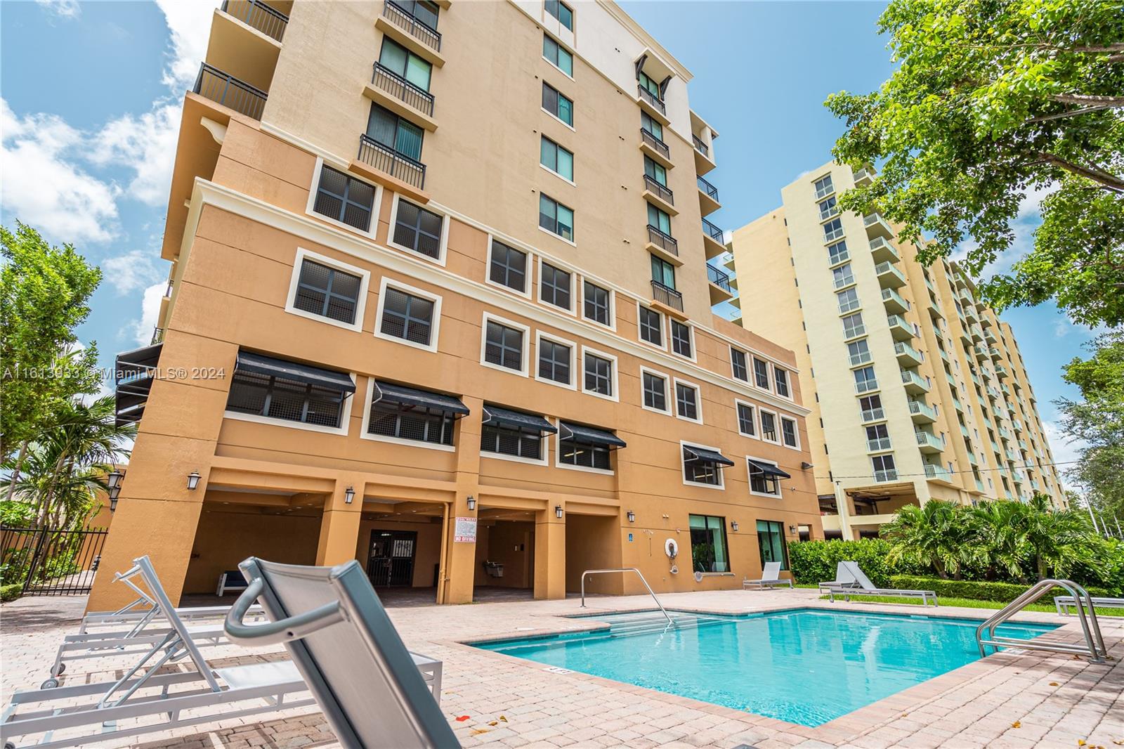 KEYSTONE VILLAS II CONDO - Residential