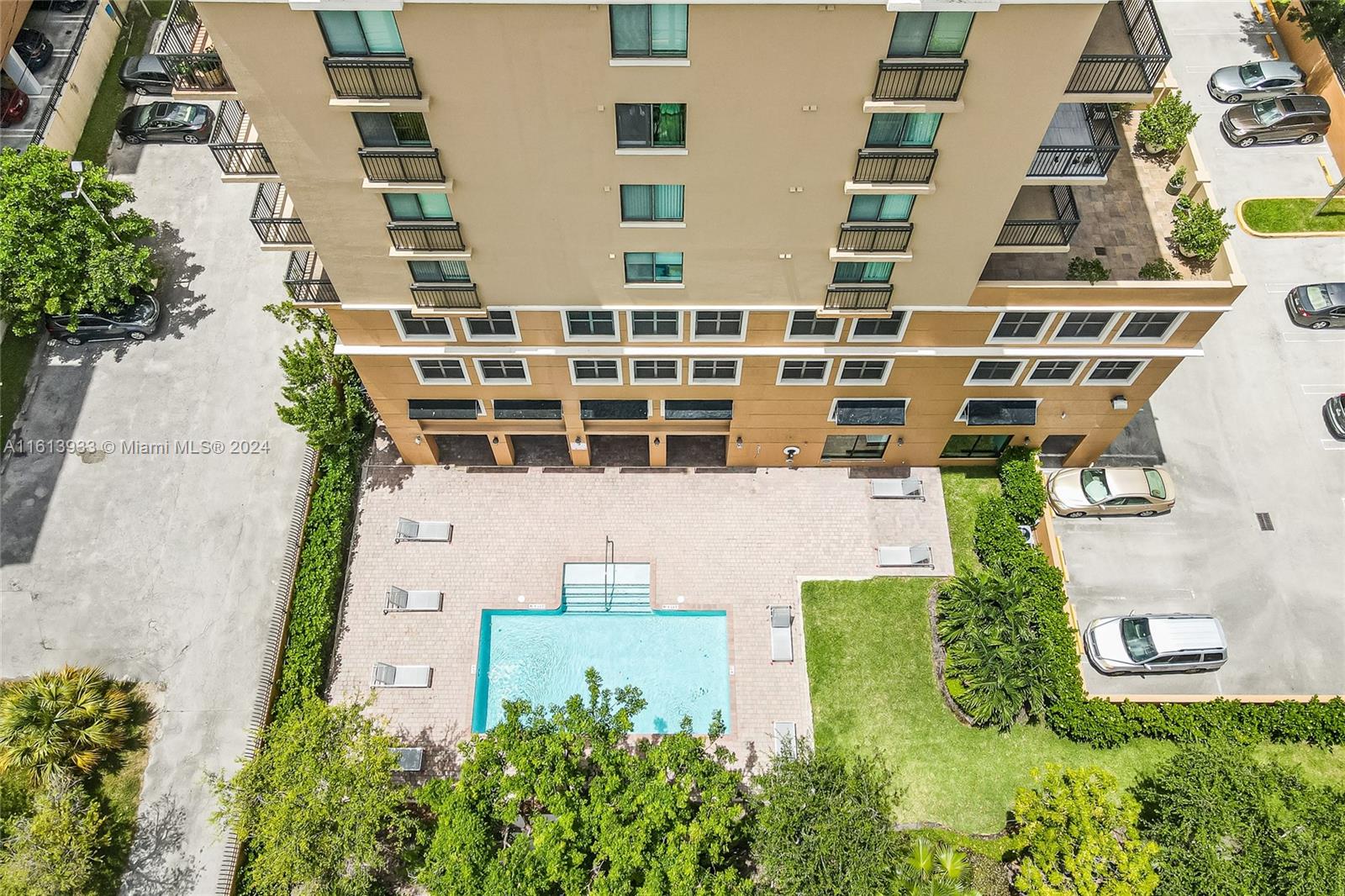 KEYSTONE VILLAS II CONDO - Residential