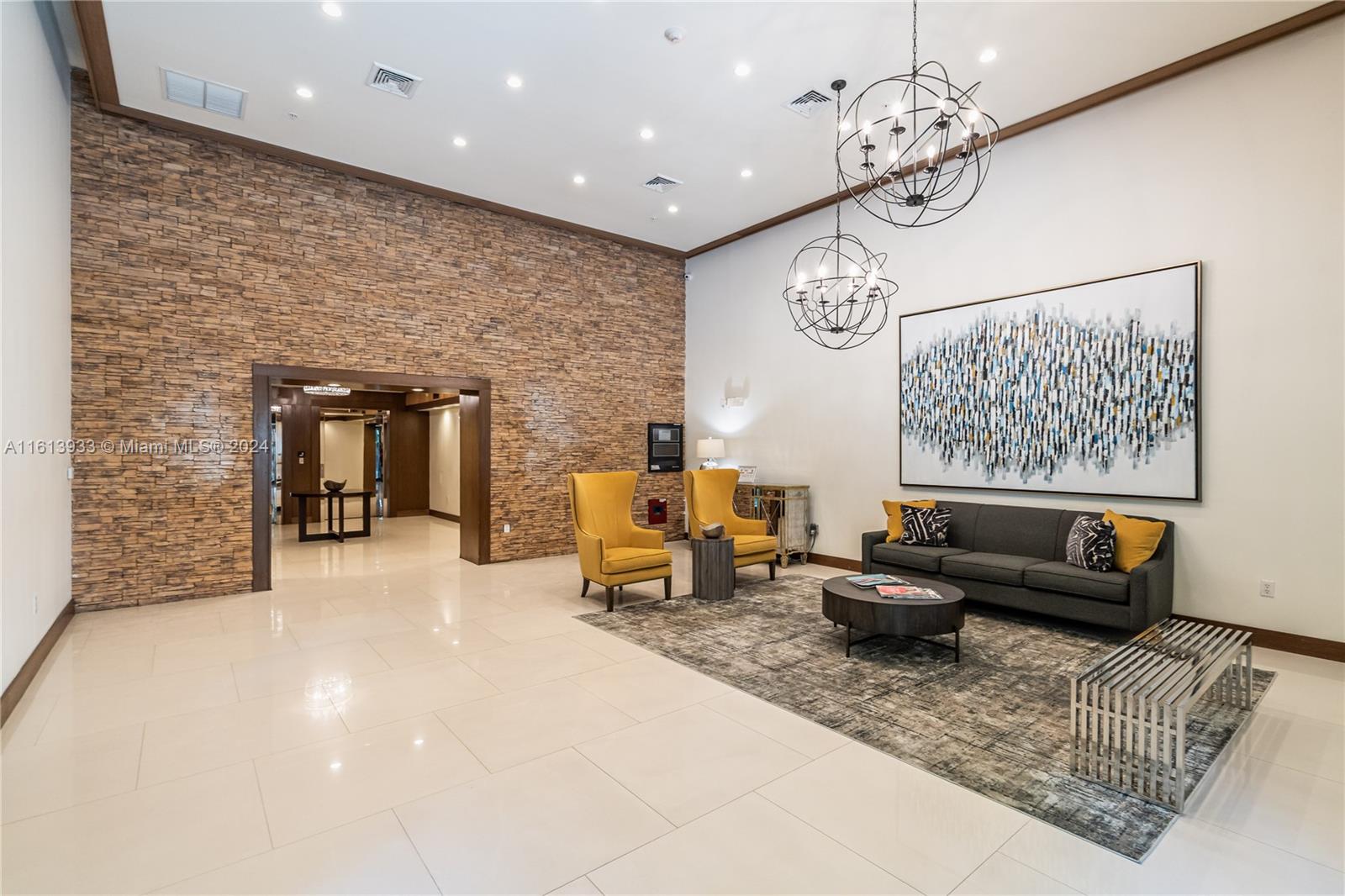 KEYSTONE VILLAS II CONDO - Residential