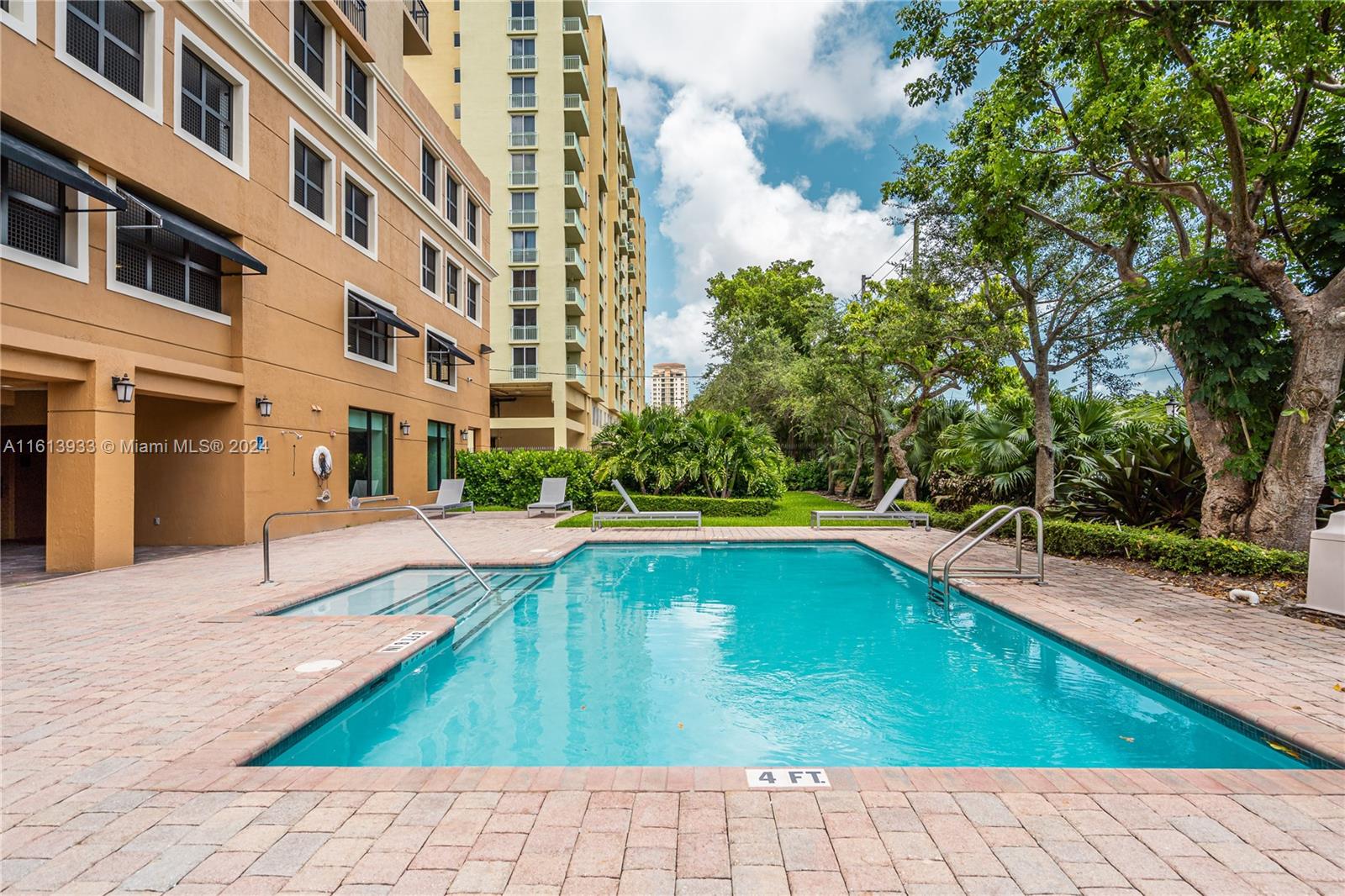 KEYSTONE VILLAS II CONDO - Residential