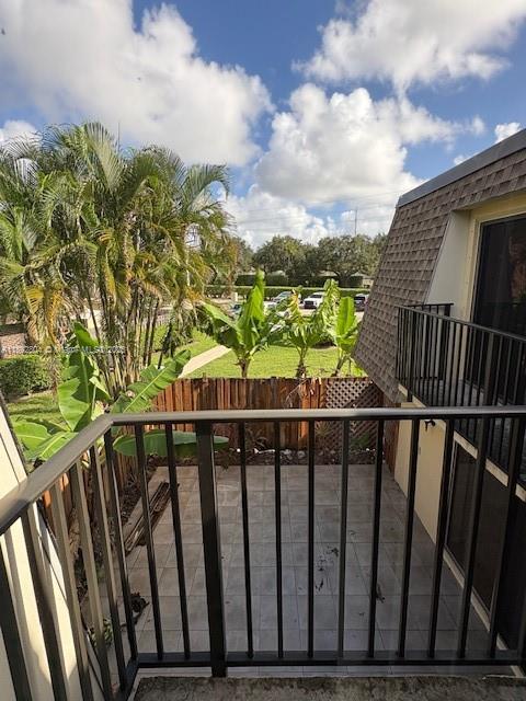 DELRAY OAKS WEST CONDO - Residential Lease
