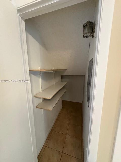 DELRAY OAKS WEST CONDO - Residential Lease