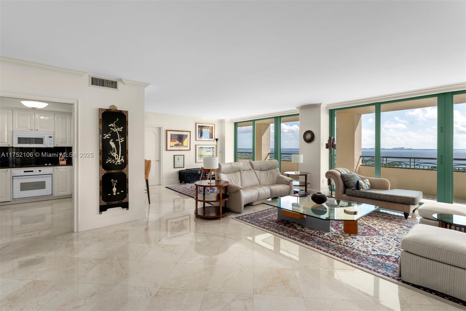THE TOWER RESIDENCES COND - Residential