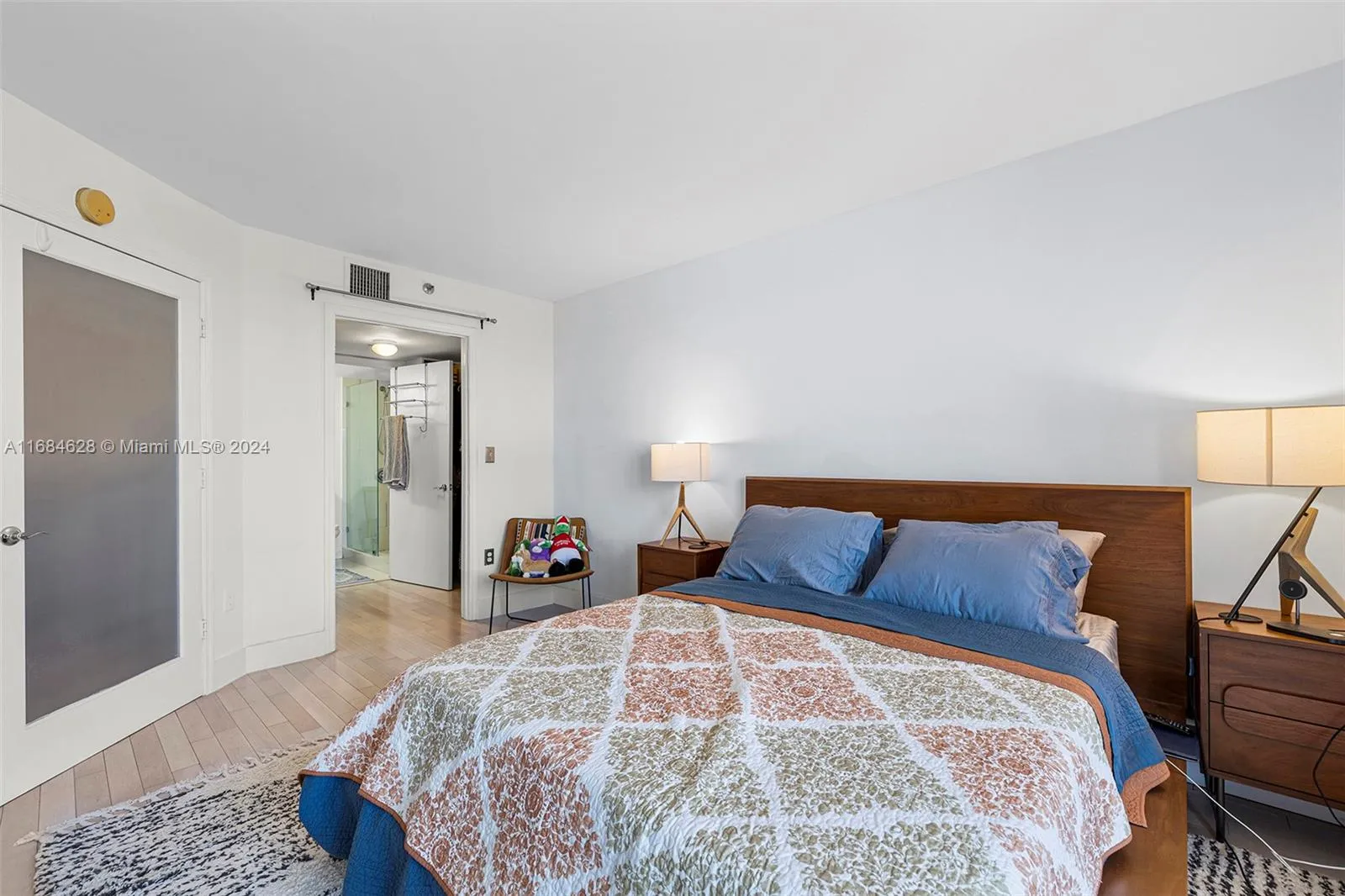 Miami Beach, Florida 33139, United States, 2 Bedrooms Bedrooms, ,2 BathroomsBathrooms,Residential,Active,36201