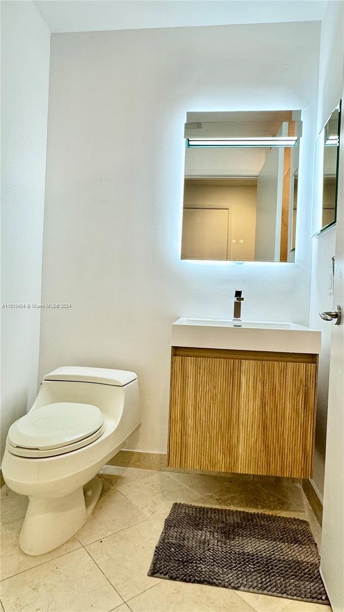 LAKE VILLA THREE CONDO - Residential