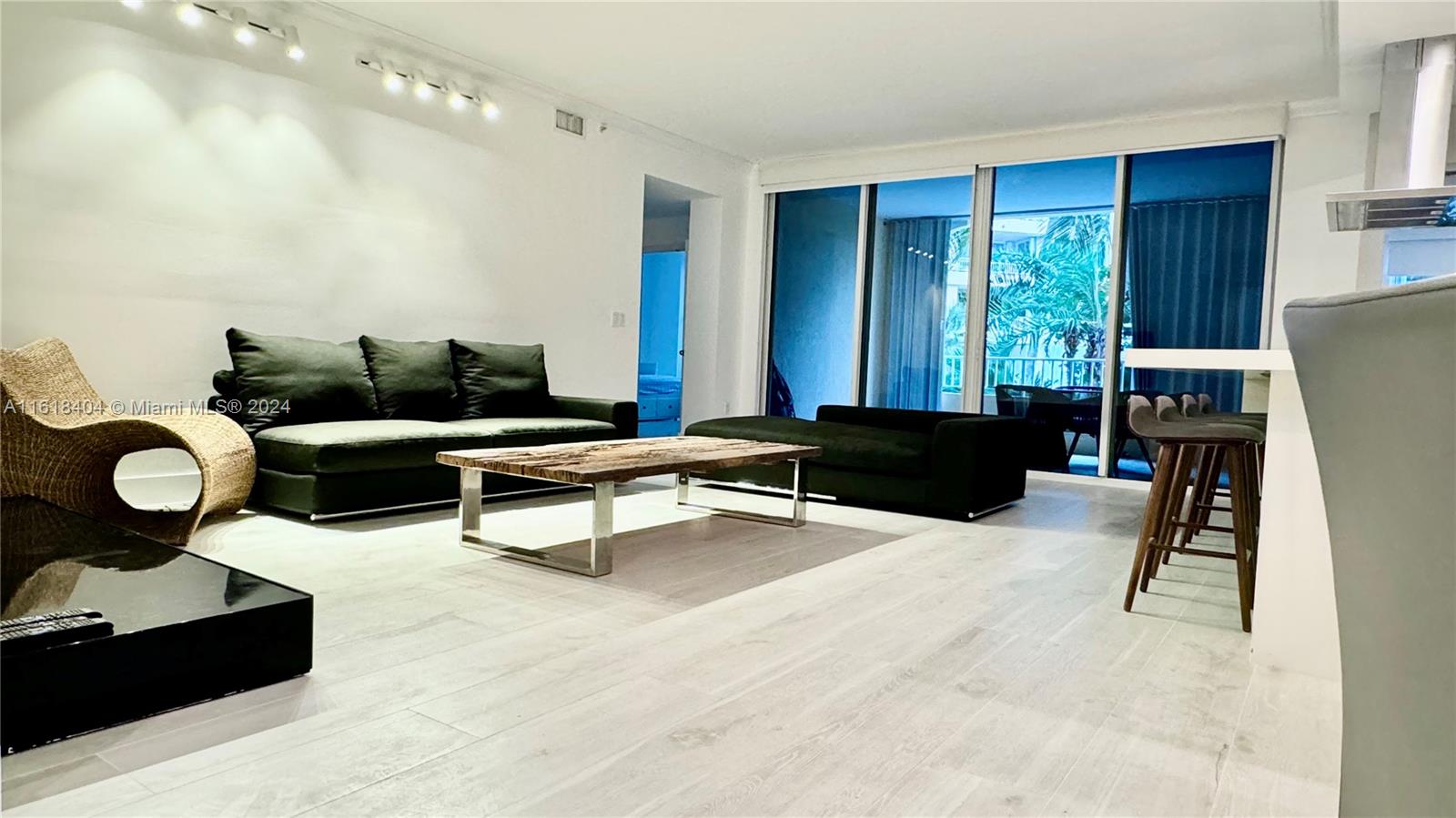 LAKE VILLA THREE CONDO - Residential