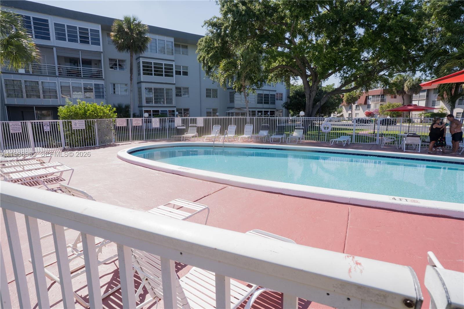 Lauderdale Oaks Condo - Residential