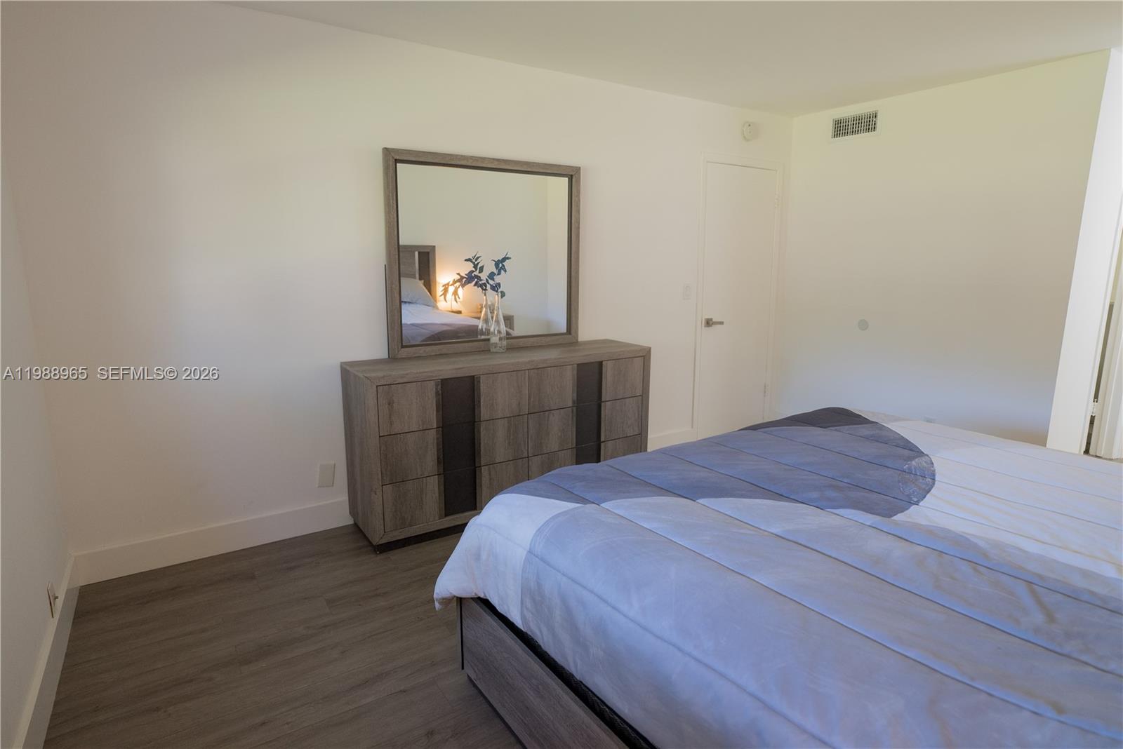 Lauderdale Oaks Condo - Residential