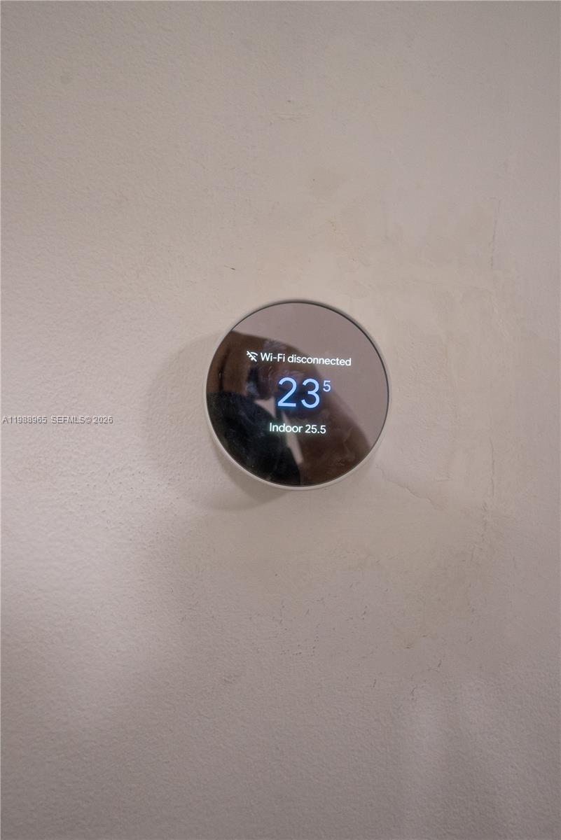 Lauderdale Oaks Condo - Residential