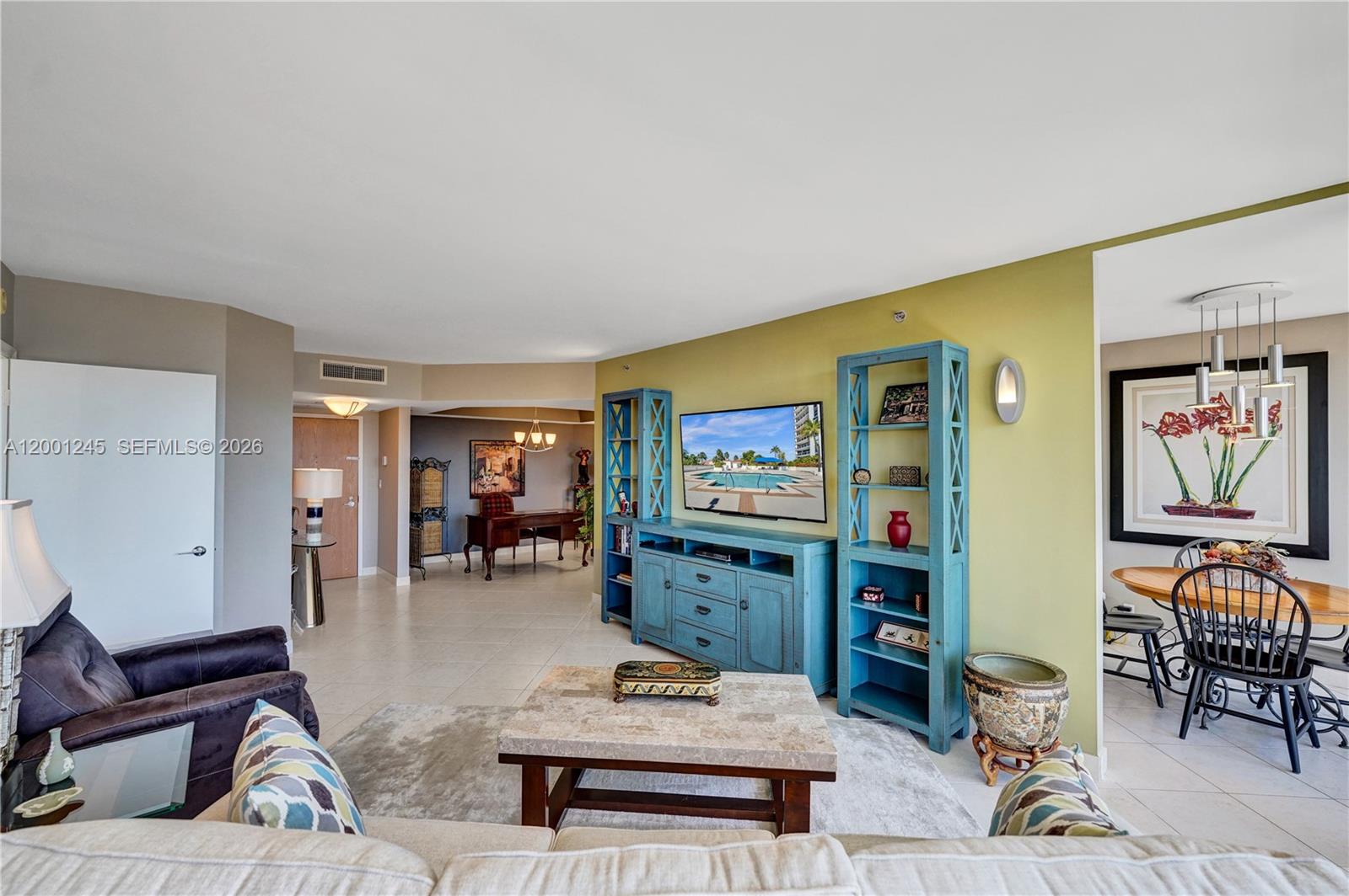 HARBOR TOWERS - Residential Lease