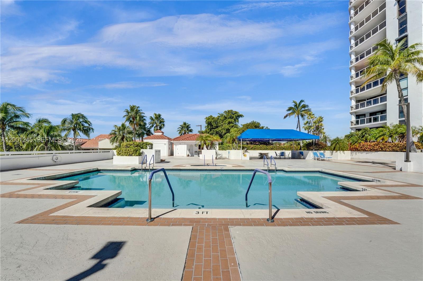 HARBOR TOWERS - Residential Lease