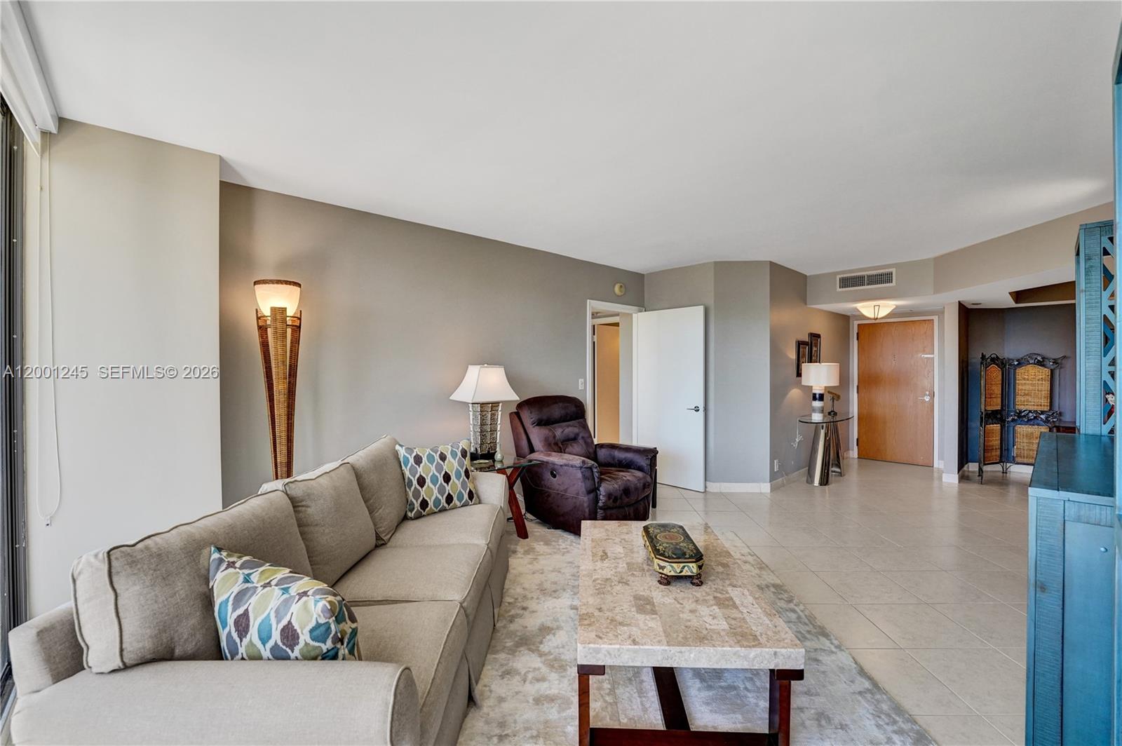 HARBOR TOWERS - Residential Lease