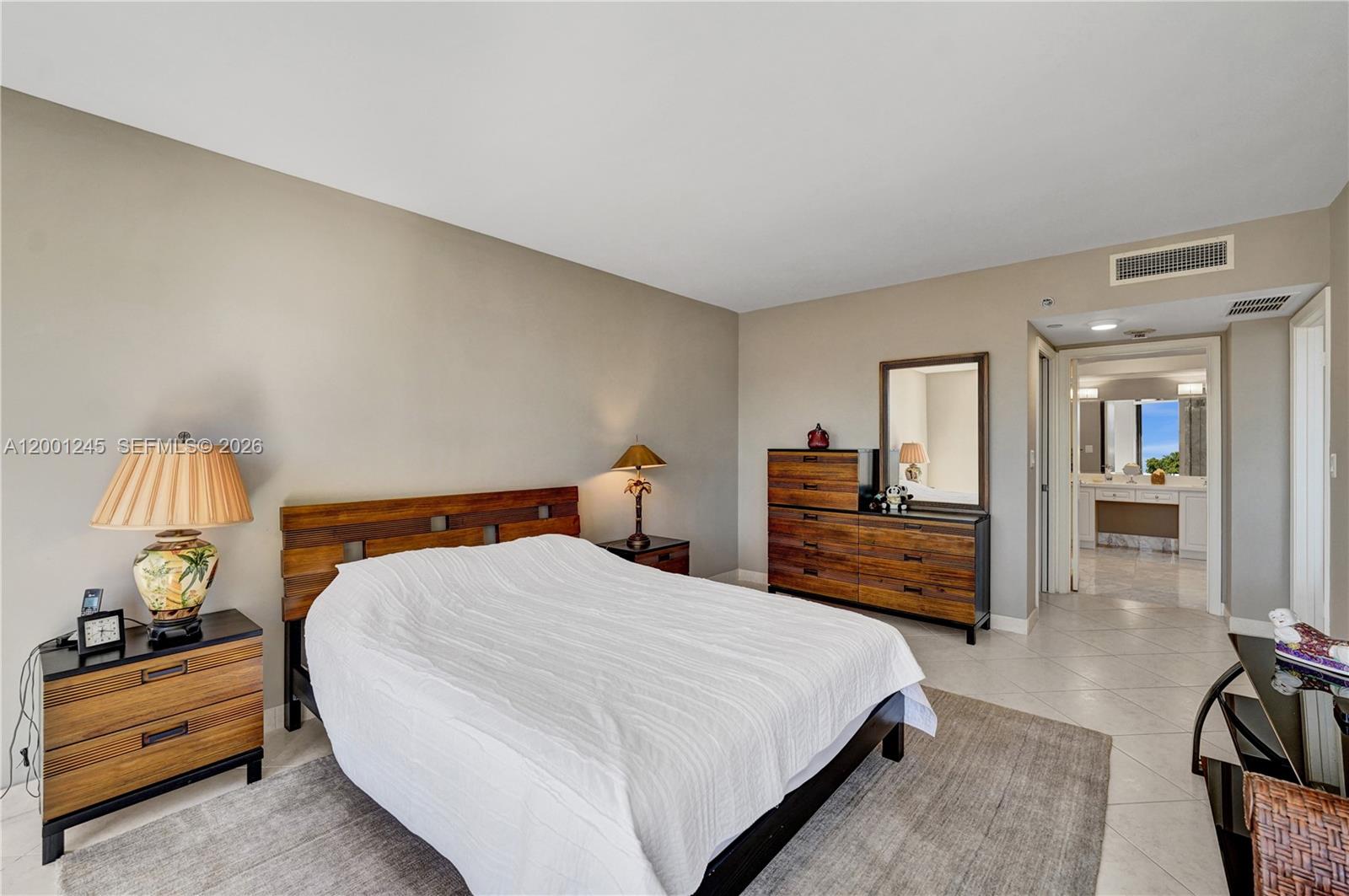 HARBOR TOWERS - Residential Lease