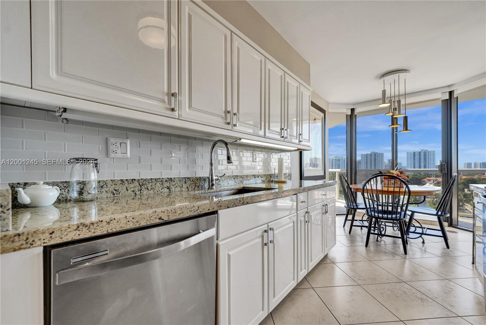 HARBOR TOWERS - Residential Lease