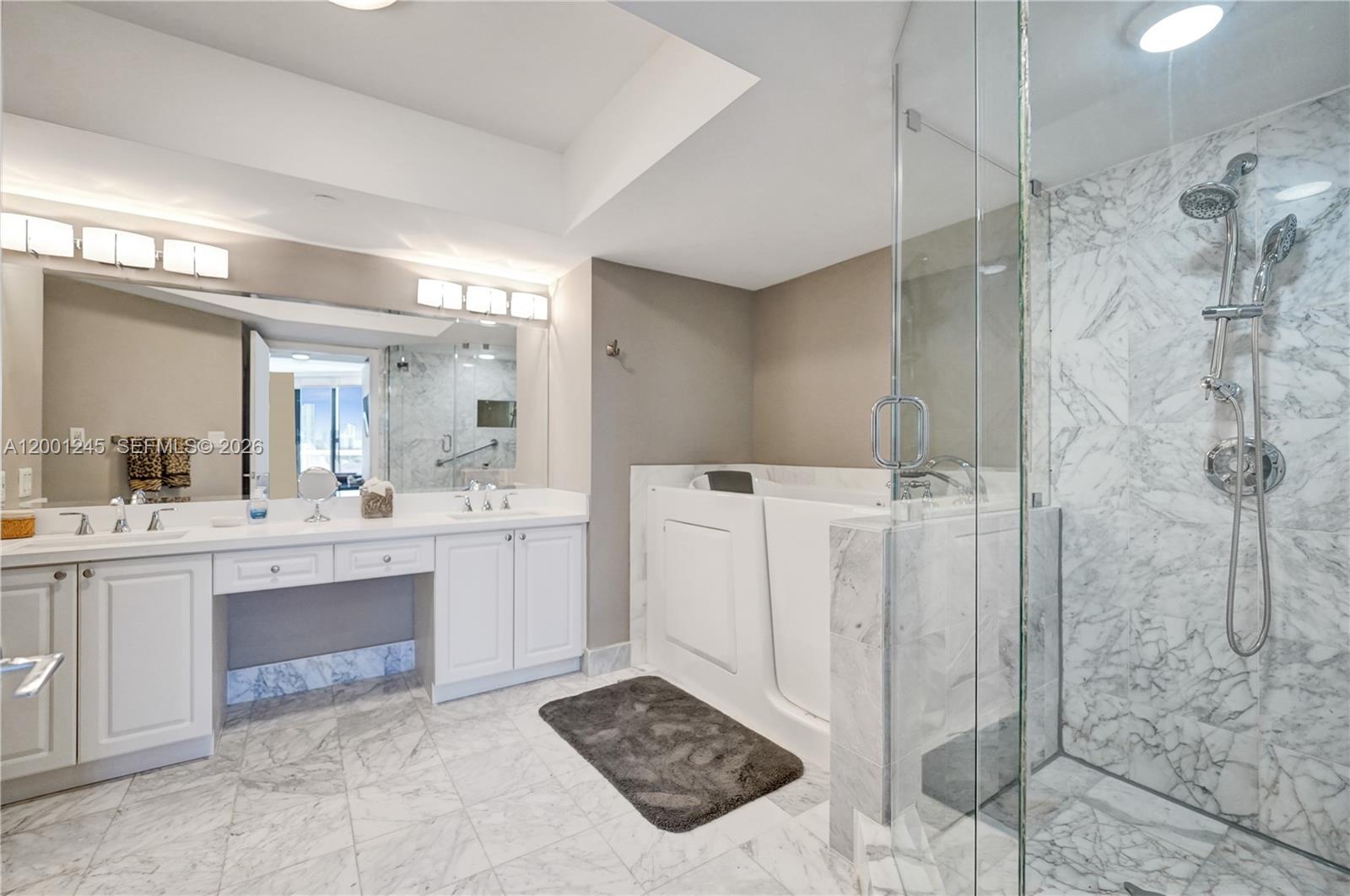 HARBOR TOWERS - Residential Lease