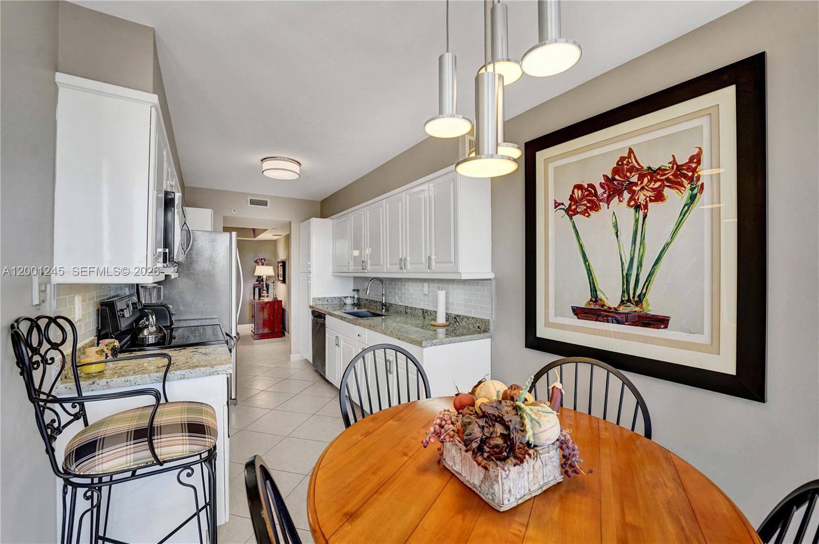 HARBOR TOWERS - Residential Lease