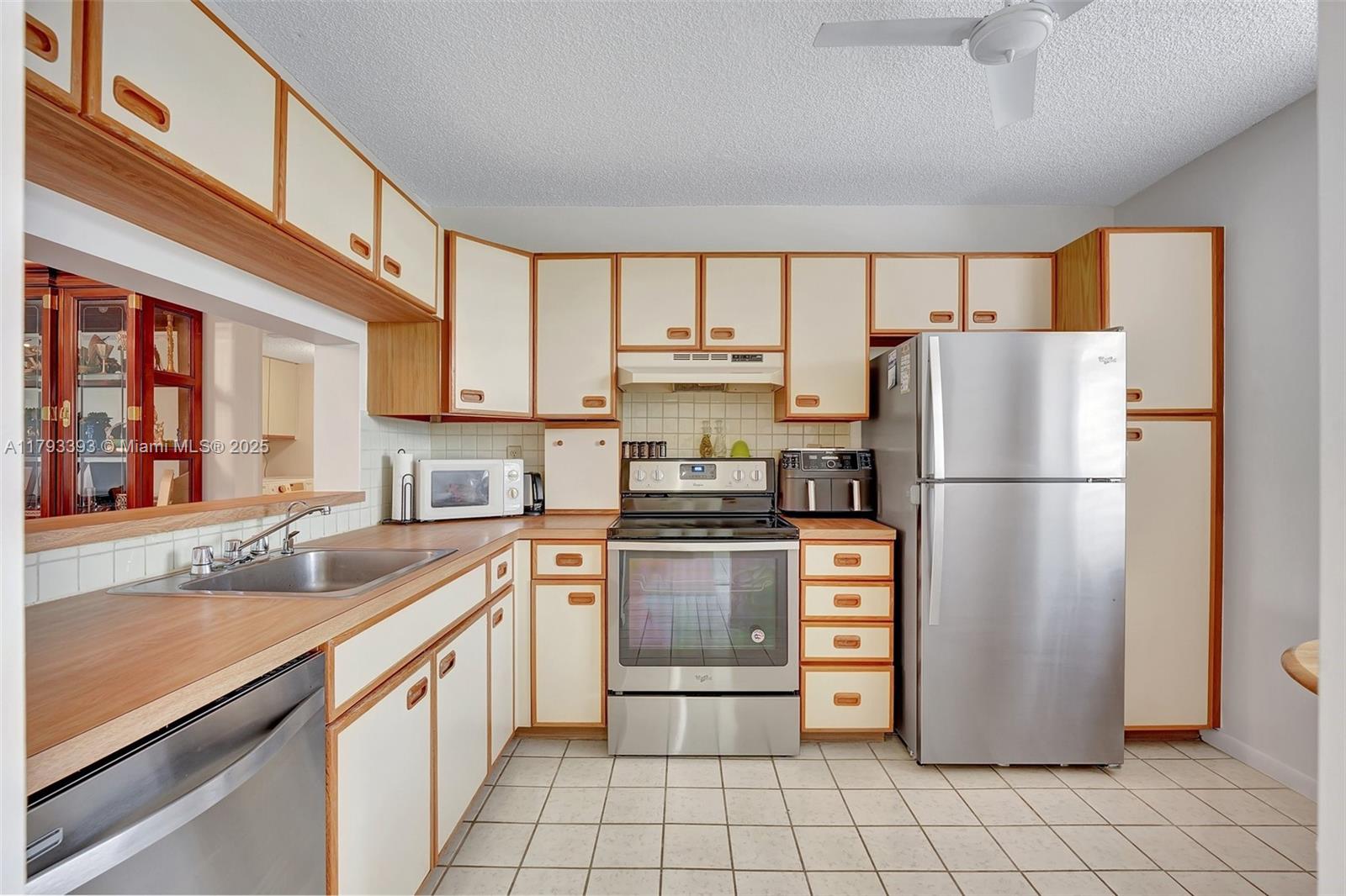 2660 N Carambola Cir N 303