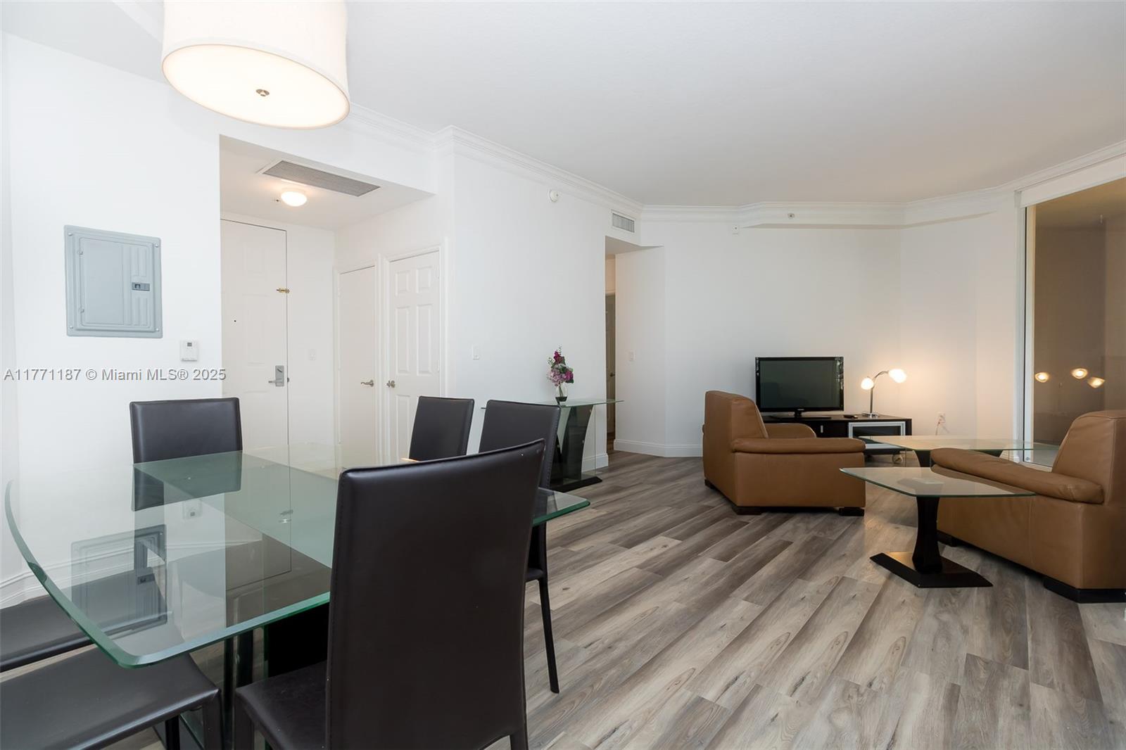 ALAQUA CONDO - Residential